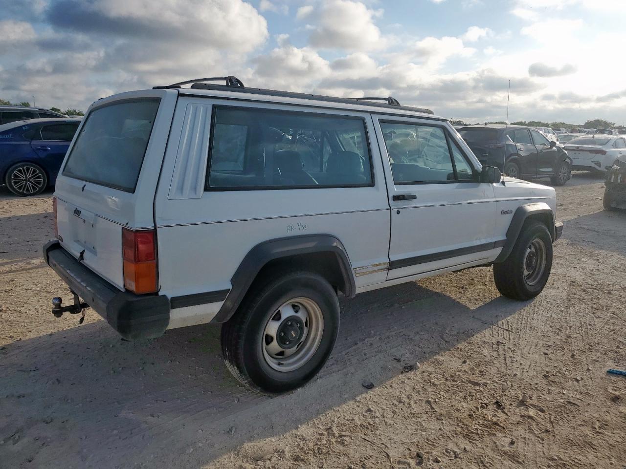 1993 Jeep Cherokee White vin: 1J4FT27S6PL626062