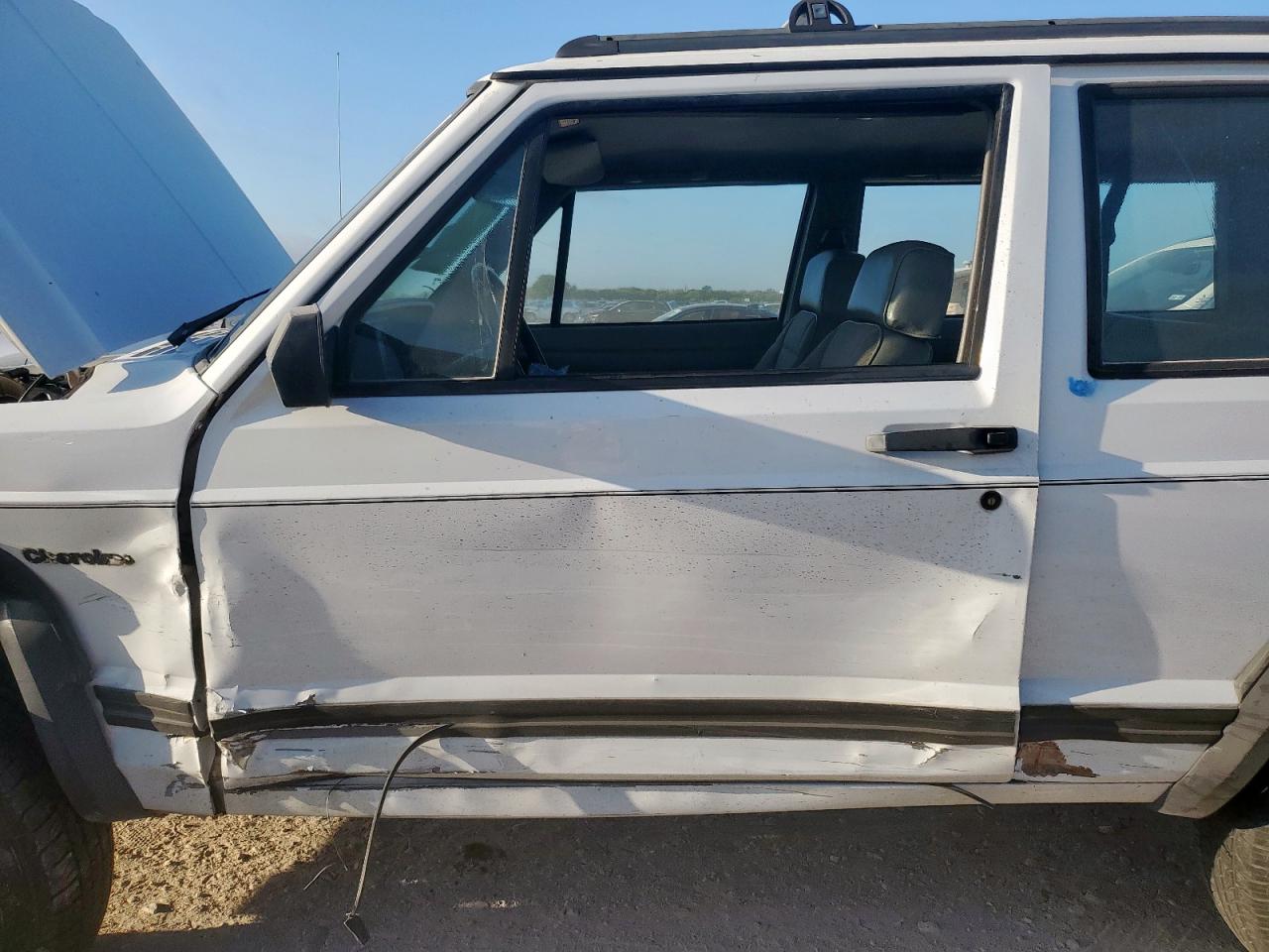 1993 Jeep Cherokee White vin: 1J4FT27S6PL626062