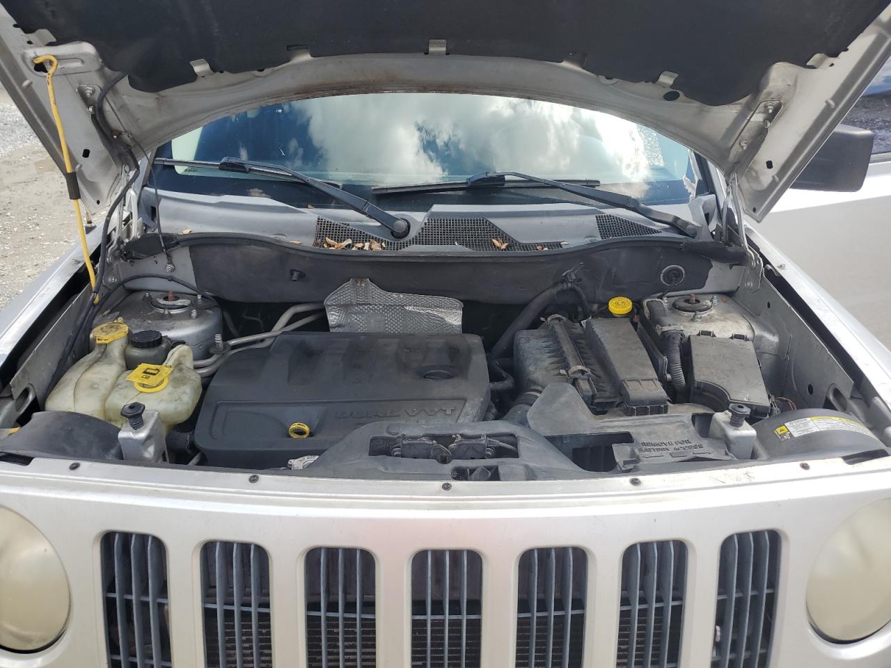2009 Jeep Patriot Sport Silver vin: 1J4FT28B29D154745