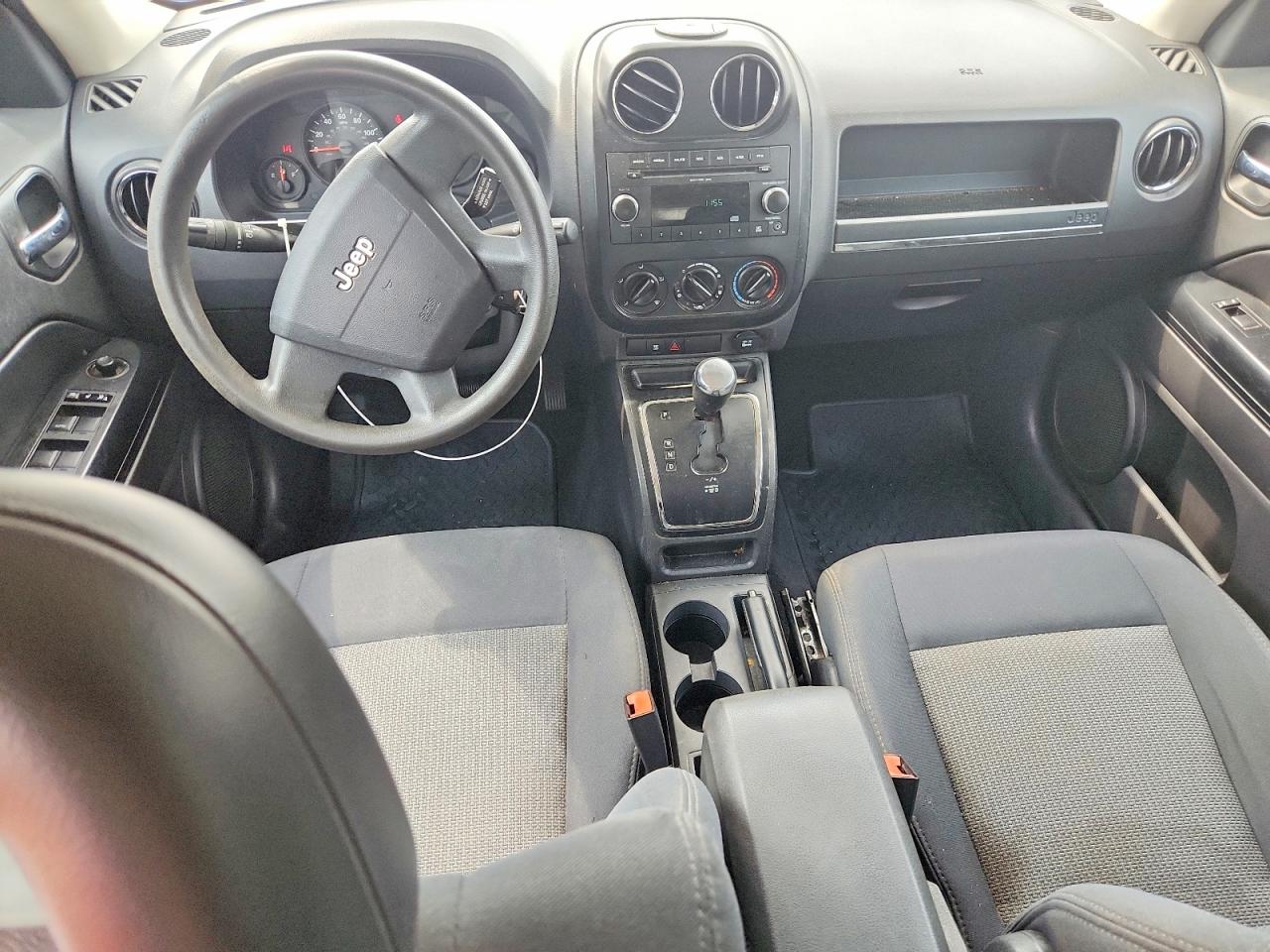 2009 Jeep Patriot Sport Серебряный vin: 1J4FT28B49D154665