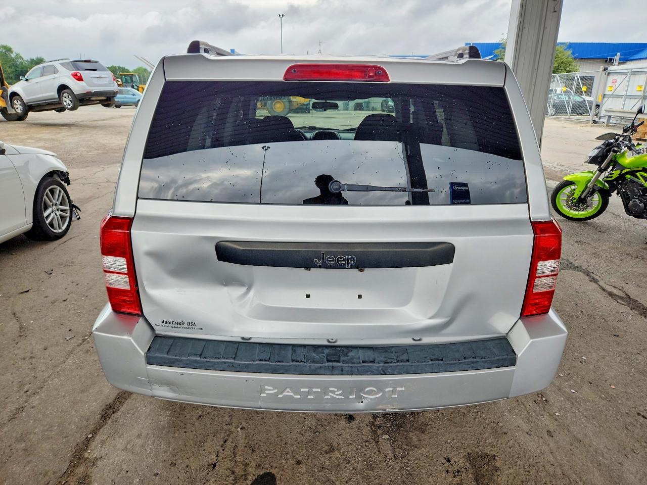 2009 Jeep Patriot Sport Серебряный vin: 1J4FT28B49D154665