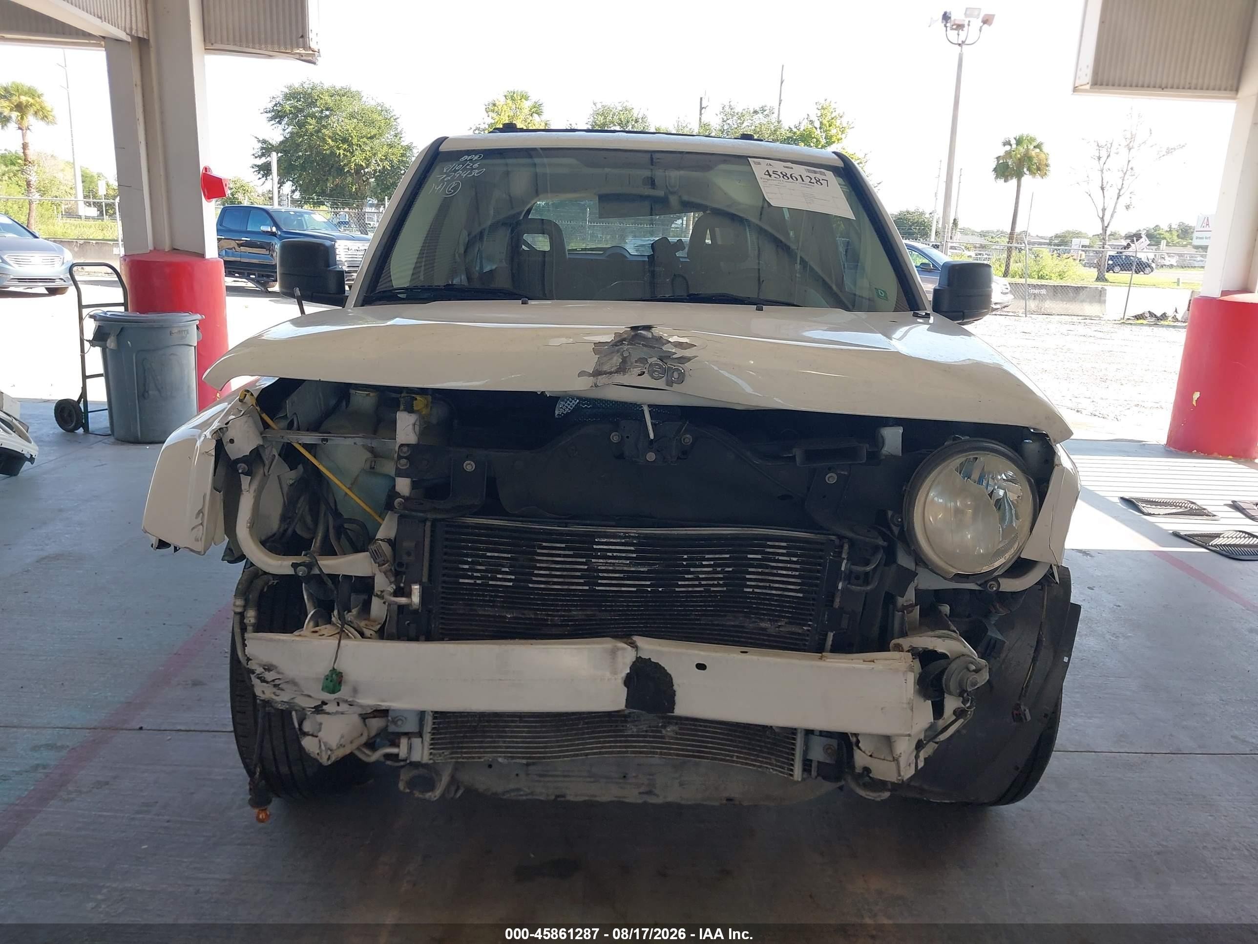 2009 Jeep Patriot Sport White vin: 1J4FT28B69D122879