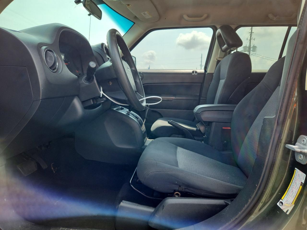 2009 Jeep Patriot Sport Green vin: 1J4FT28B69D194875