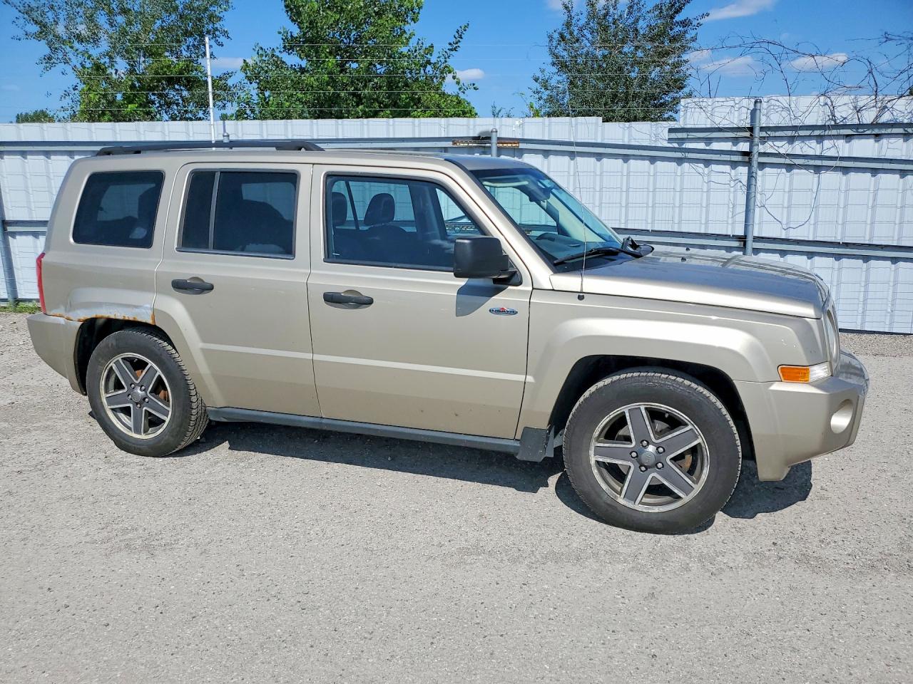 2009 Jeep Patriot Sport Tan vin: 1J4FT28B99D147324