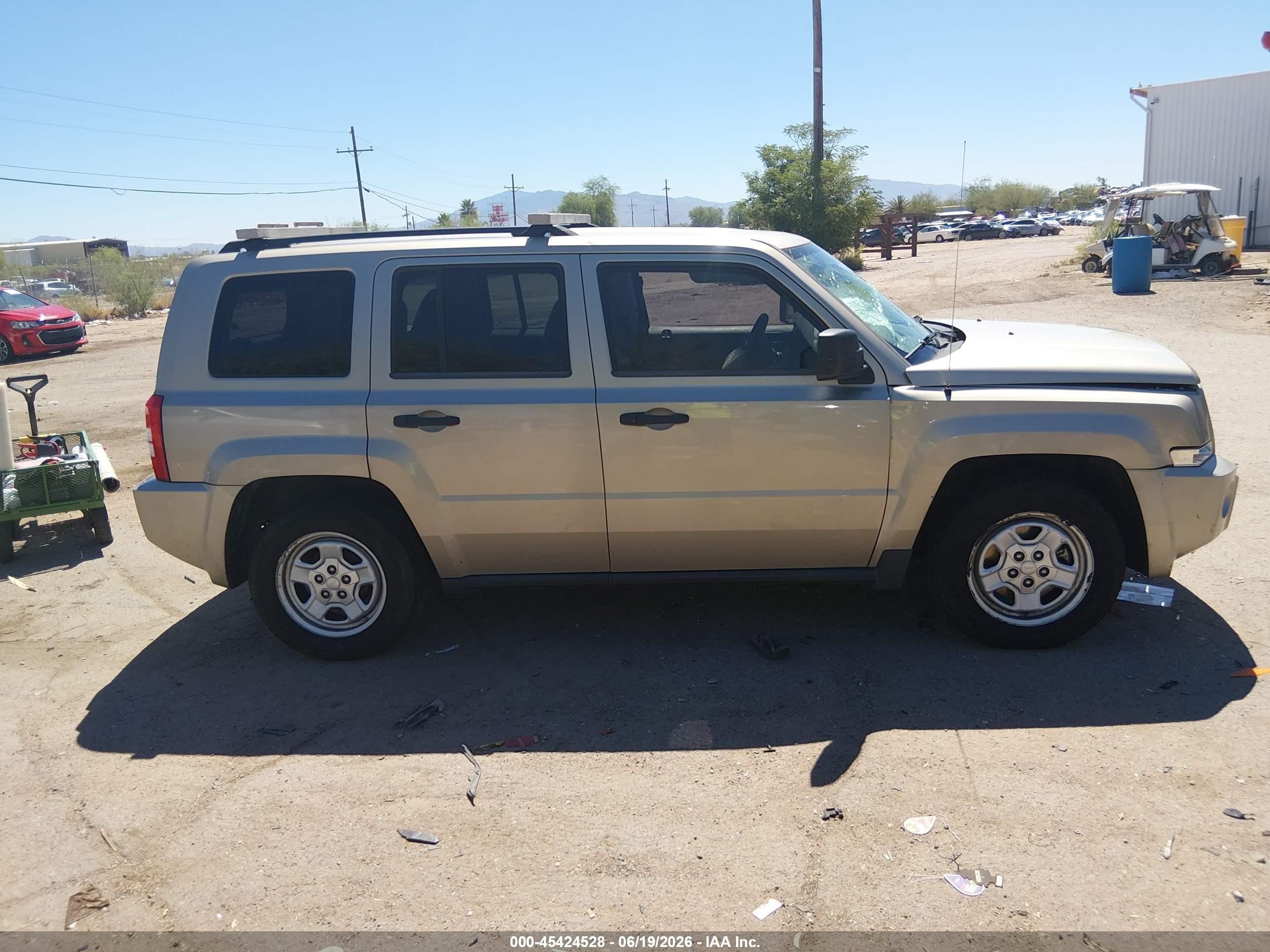 2009 Jeep Patriot Sport Beige vin: 1J4FT28BX9D114011