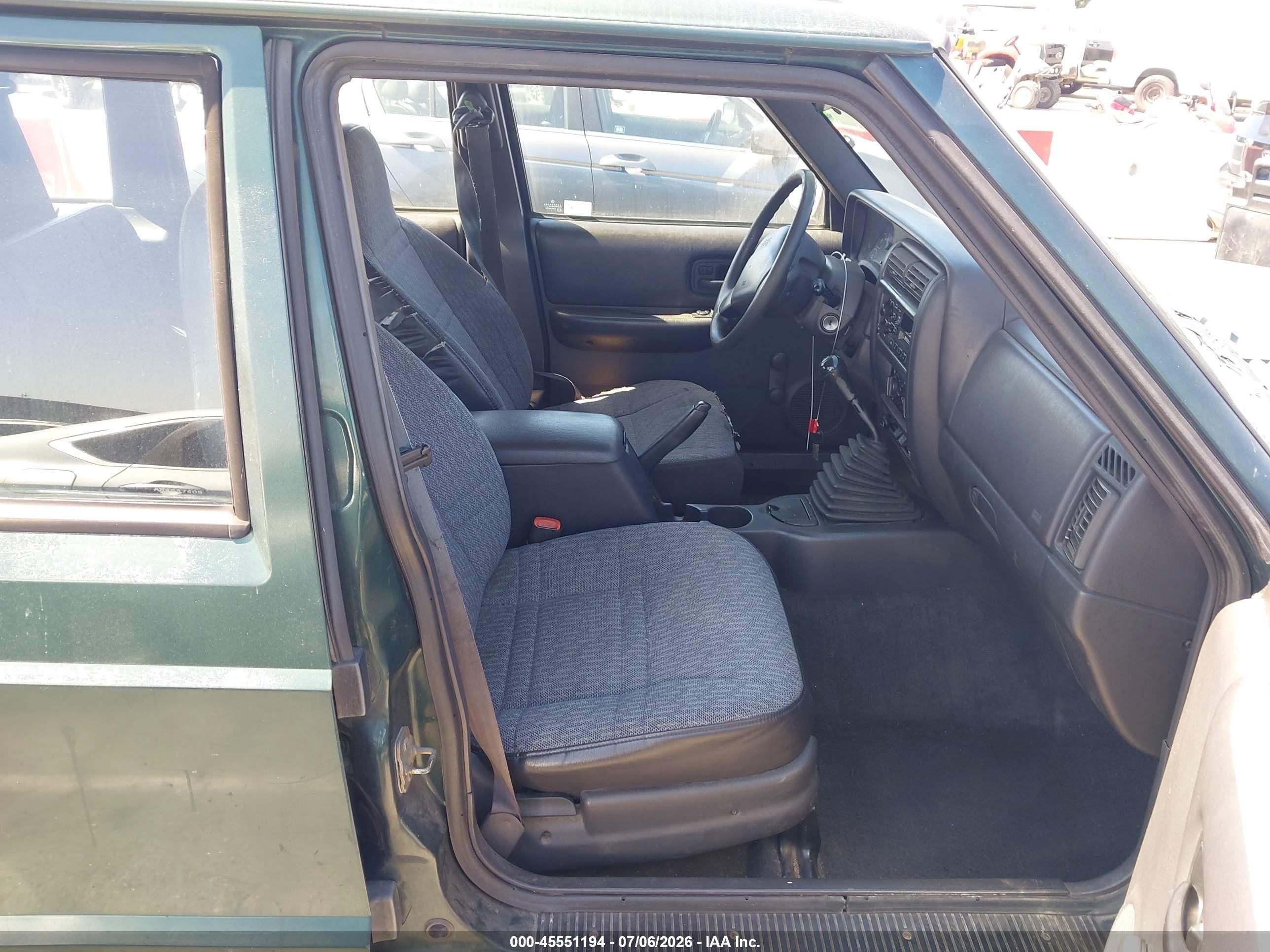 2001 Jeep Cherokee Se Зеленый vin: 1J4FT28S11L507664