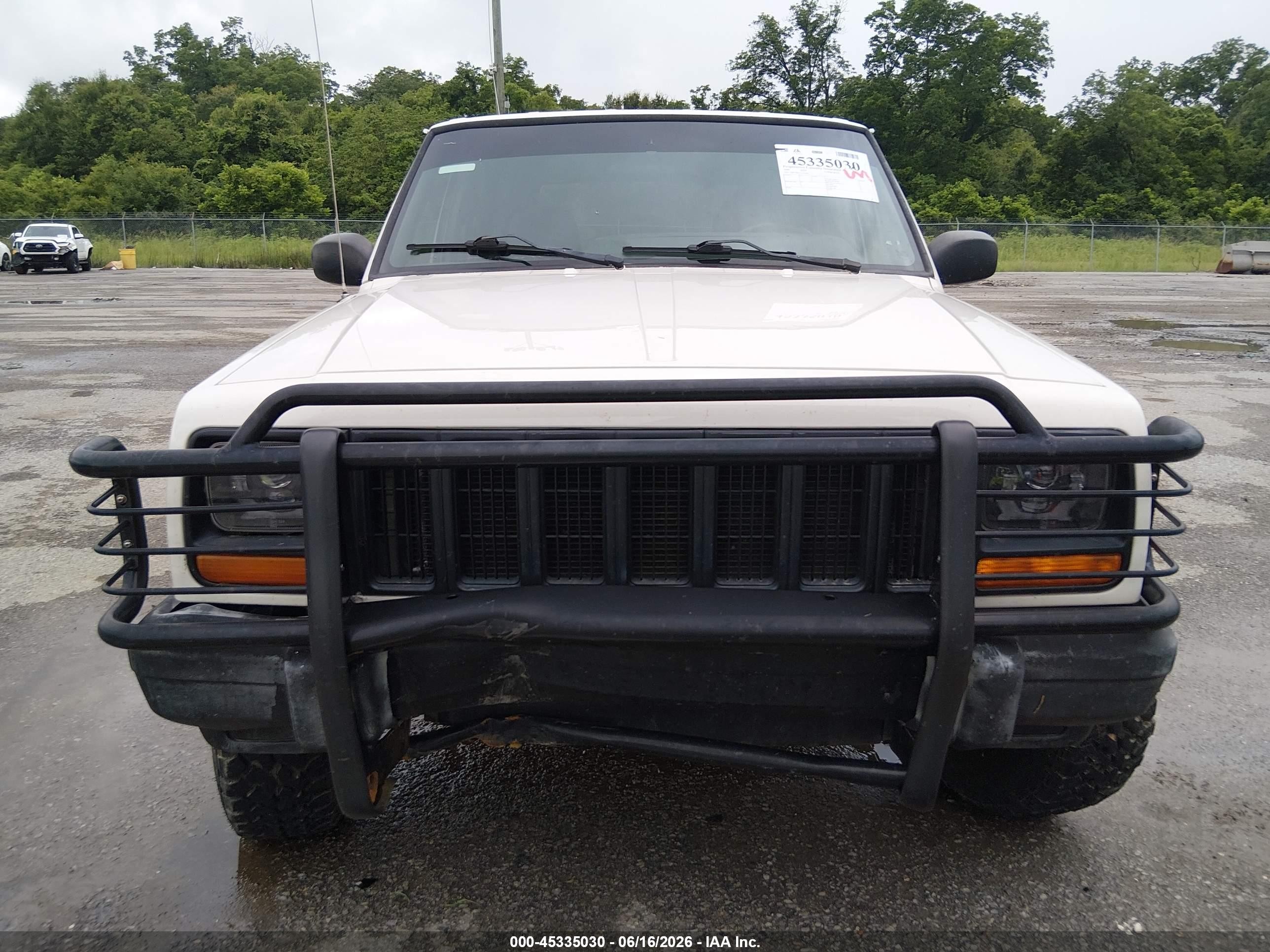 2000 Jeep Cherokee Se Белый vin: 1J4FT28S1YL171962