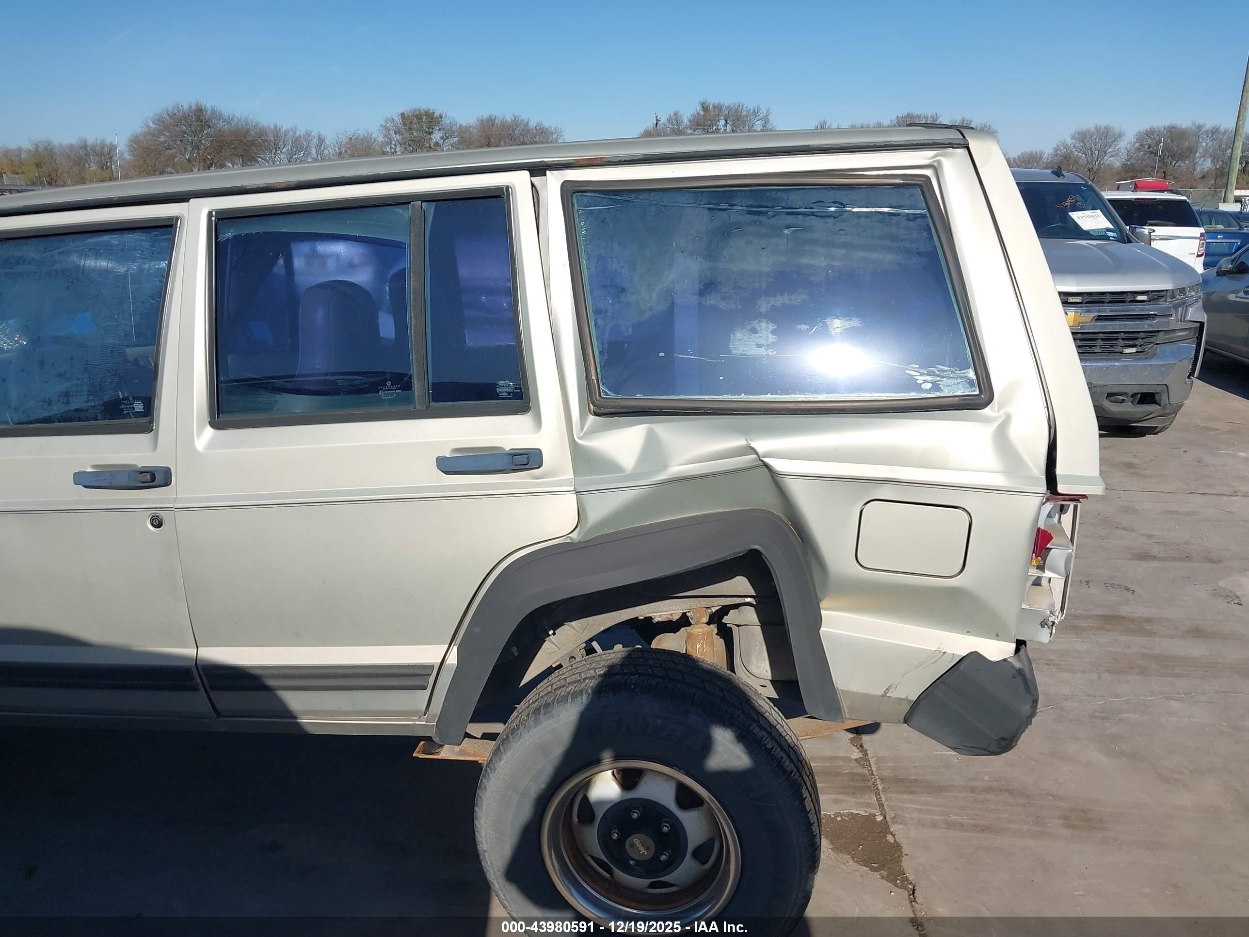 1995 Jeep Cherokee Se Gold vin: 1J4FT28S3SL564725