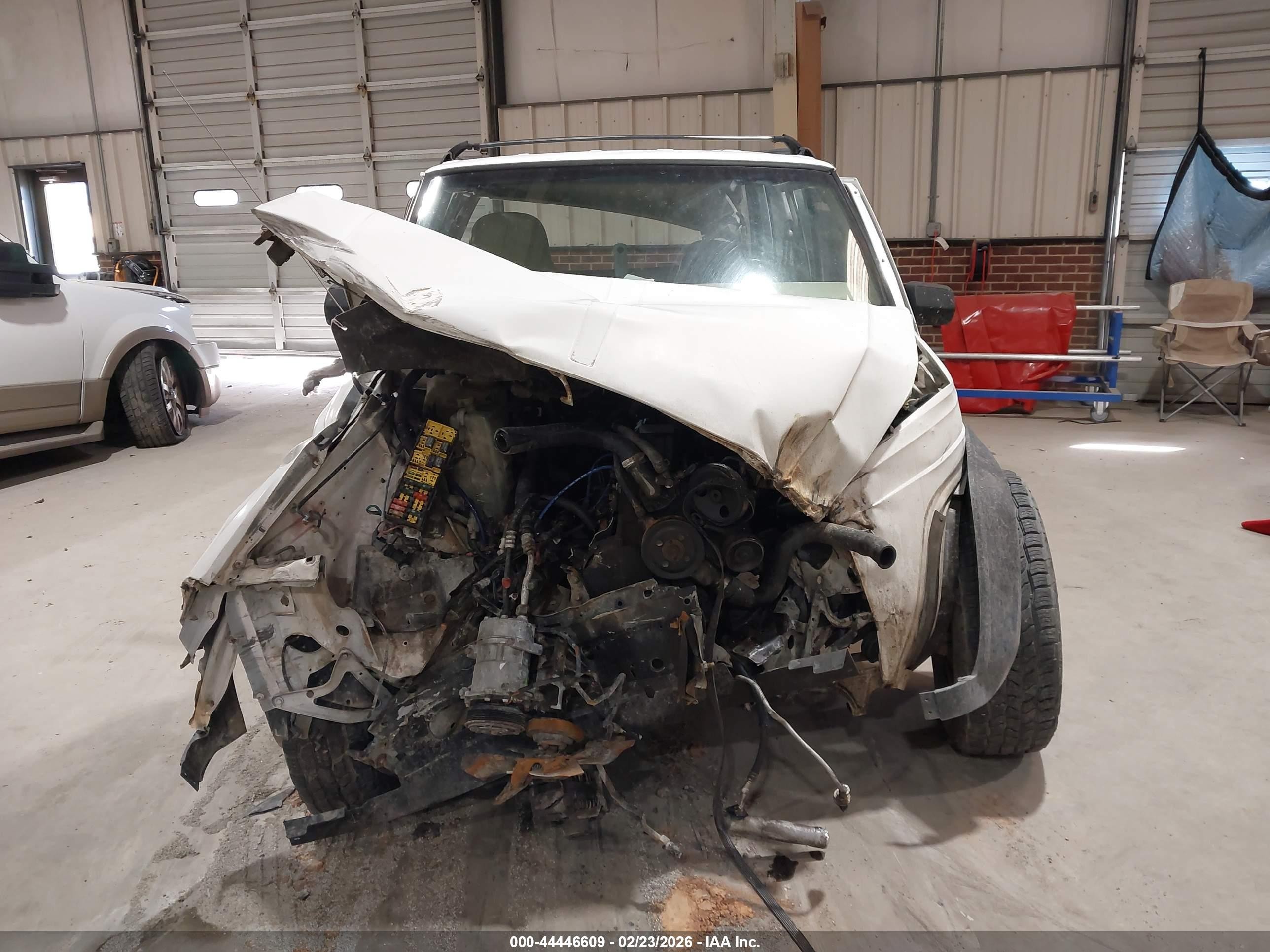 1996 Jeep Cherokee Se White vin: 1J4FT28S6TL181198