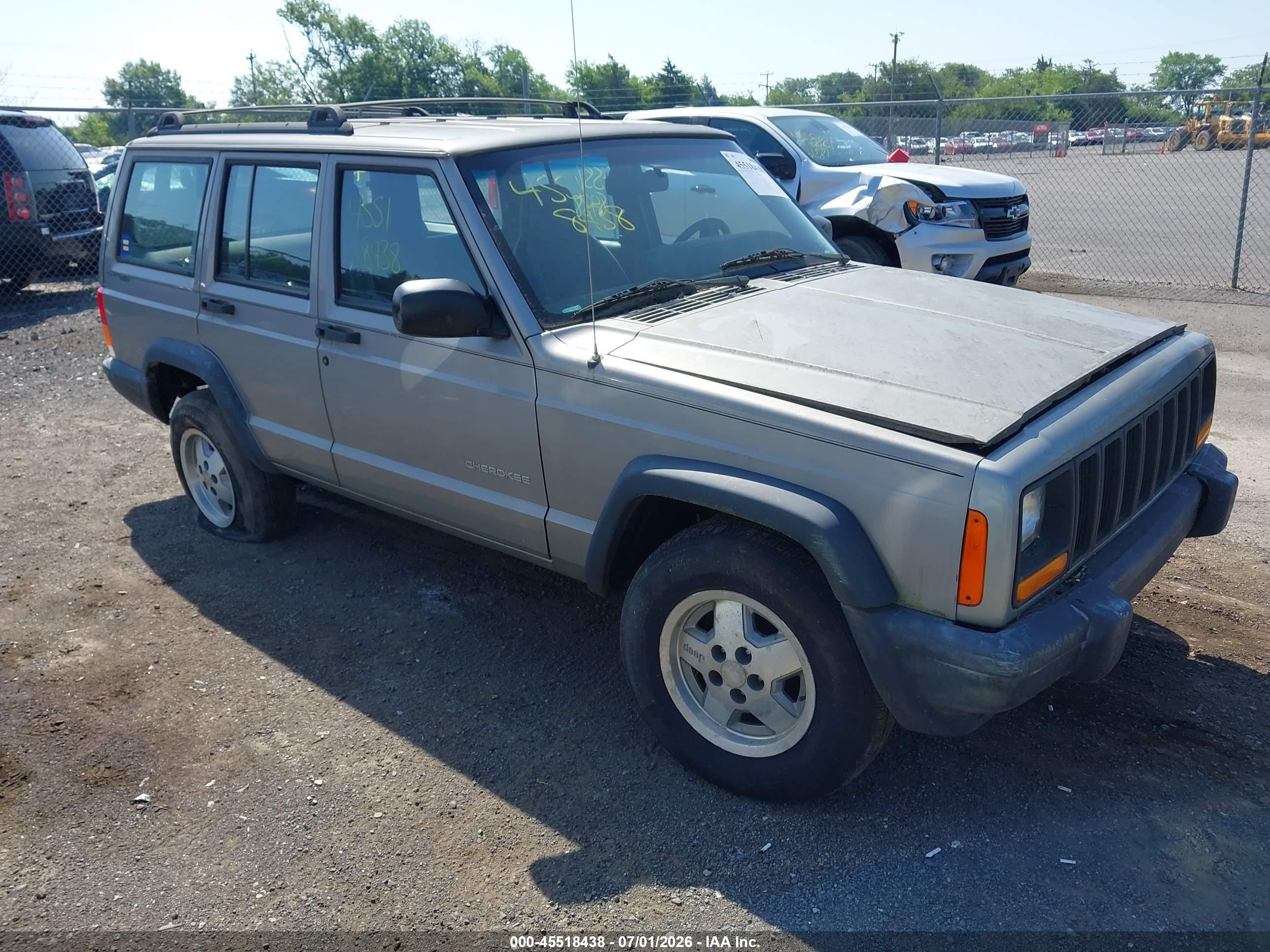 2000 Jeep Cherokee Se Silver vin: 1J4FT28S6YL216278