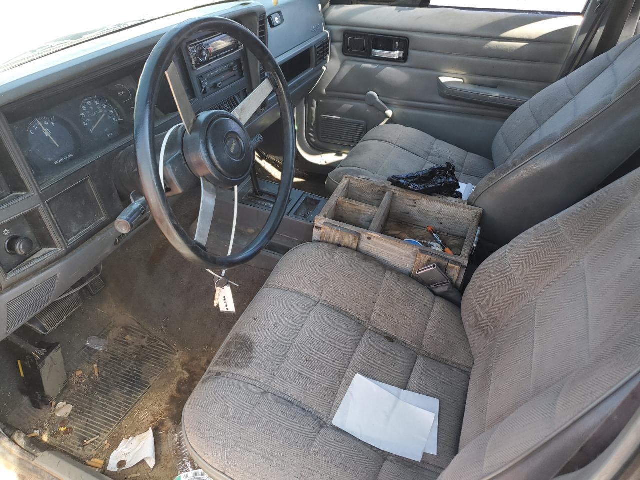1993 Jeep Cherokee White vin: 1J4FT28S9PL580550