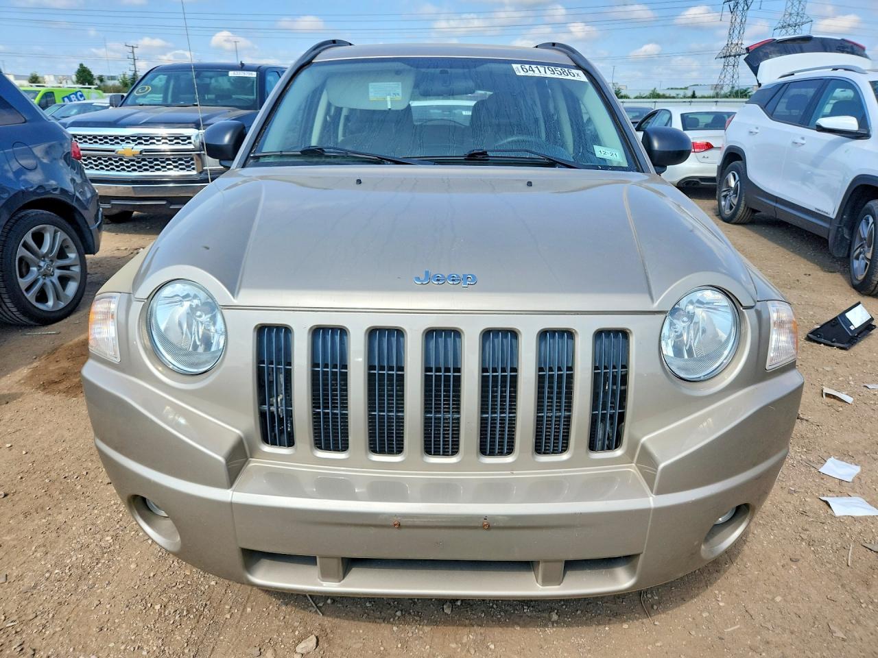 2009 Jeep Compass Sport Золотой vin: 1J4FT47A69D173853