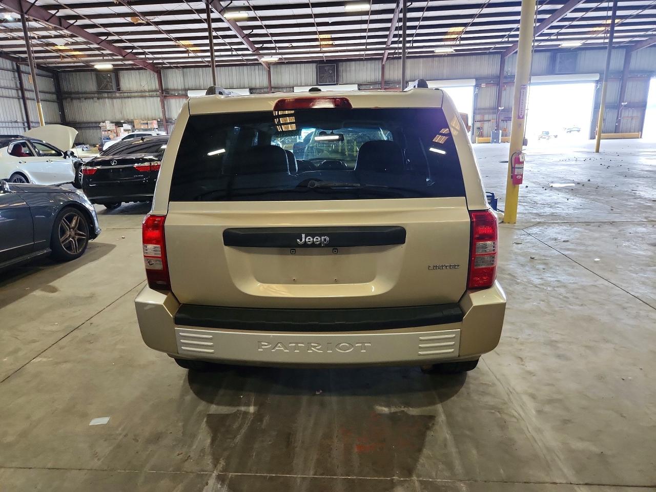 2009 Jeep Patriot Limited Tan vin: 1J4FT48B79D141078