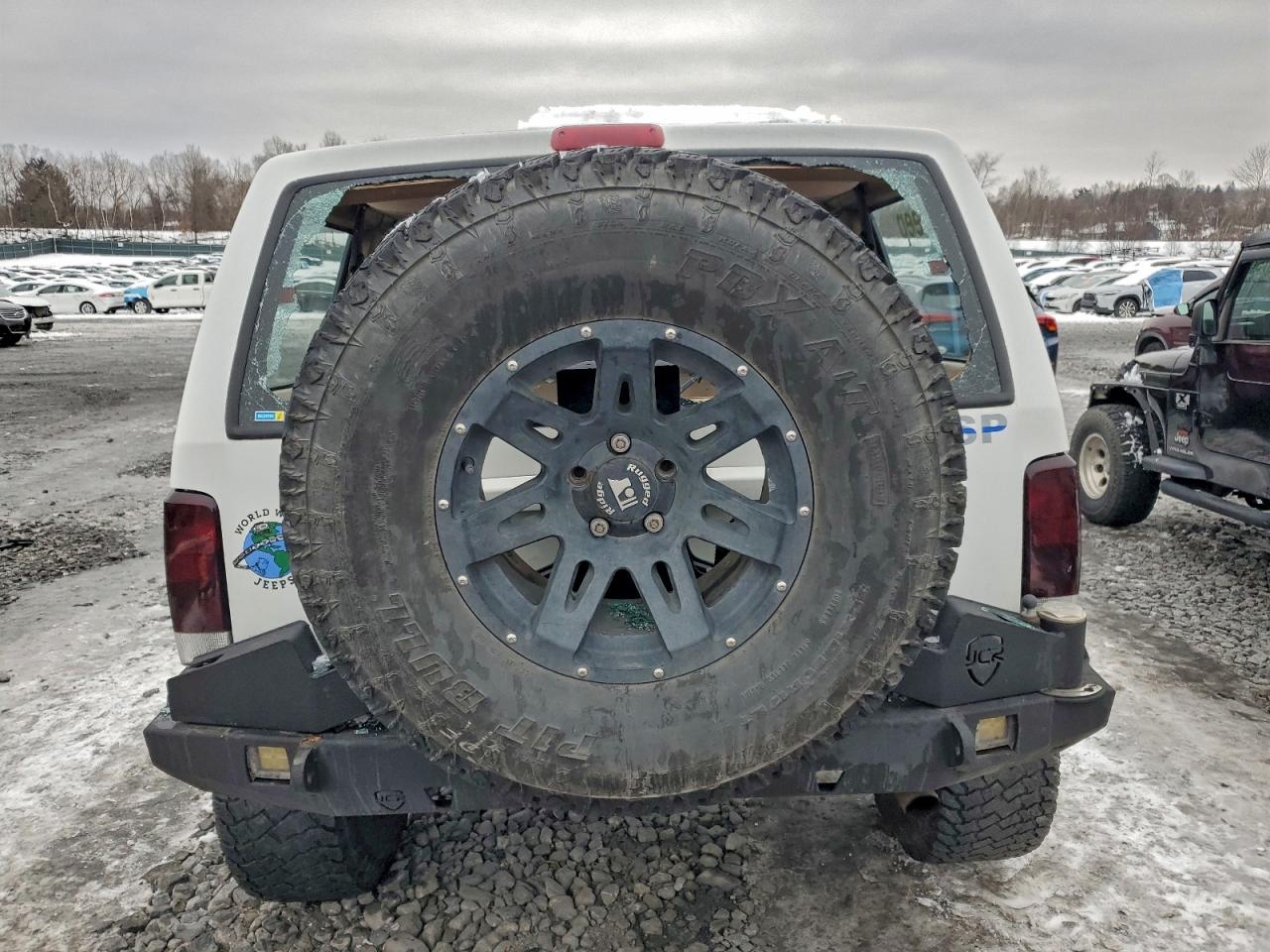 2001 Jeep Cherokee Sport White vin: 1J4FT48S11L548565