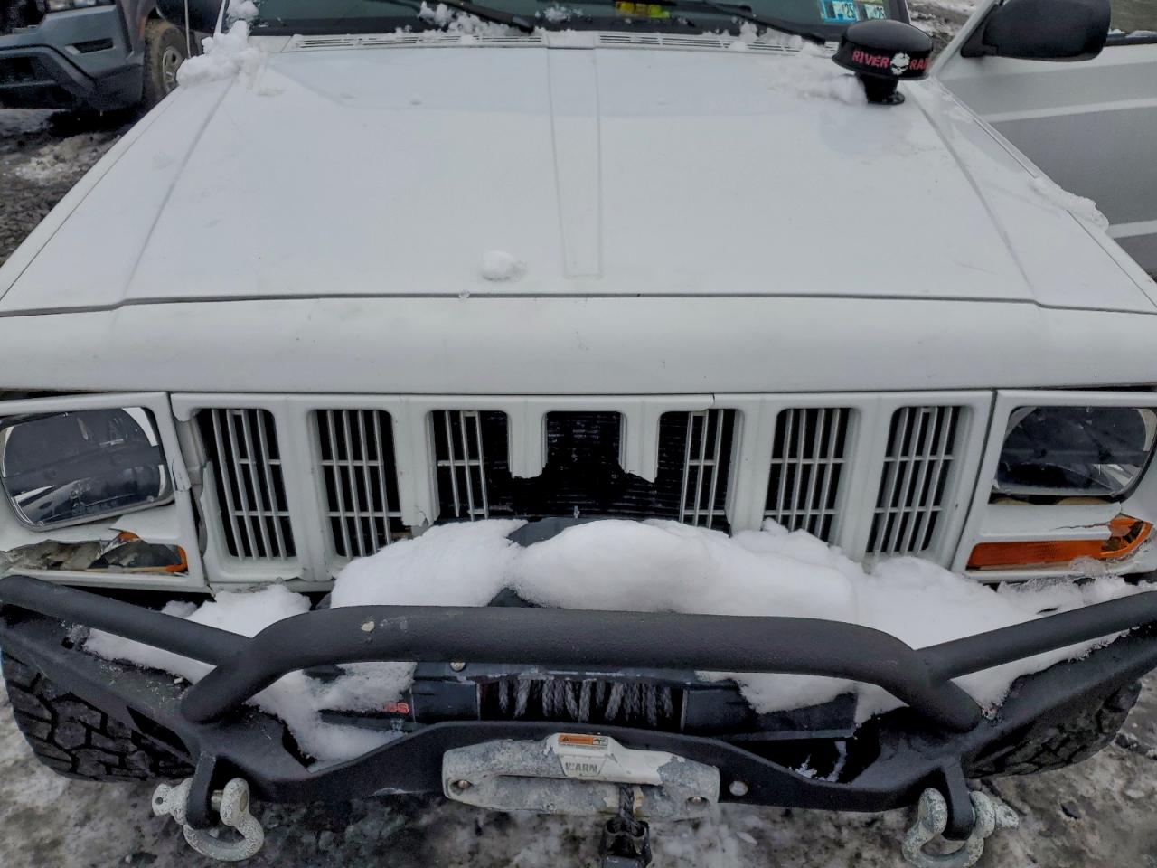 2001 Jeep Cherokee Sport White vin: 1J4FT48S11L548565
