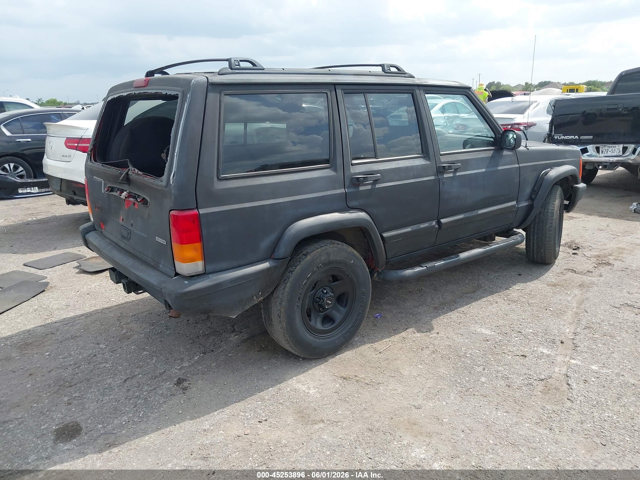 2001 Jeep Cherokee Sport Серый vin: 1J4FT48S21L559736