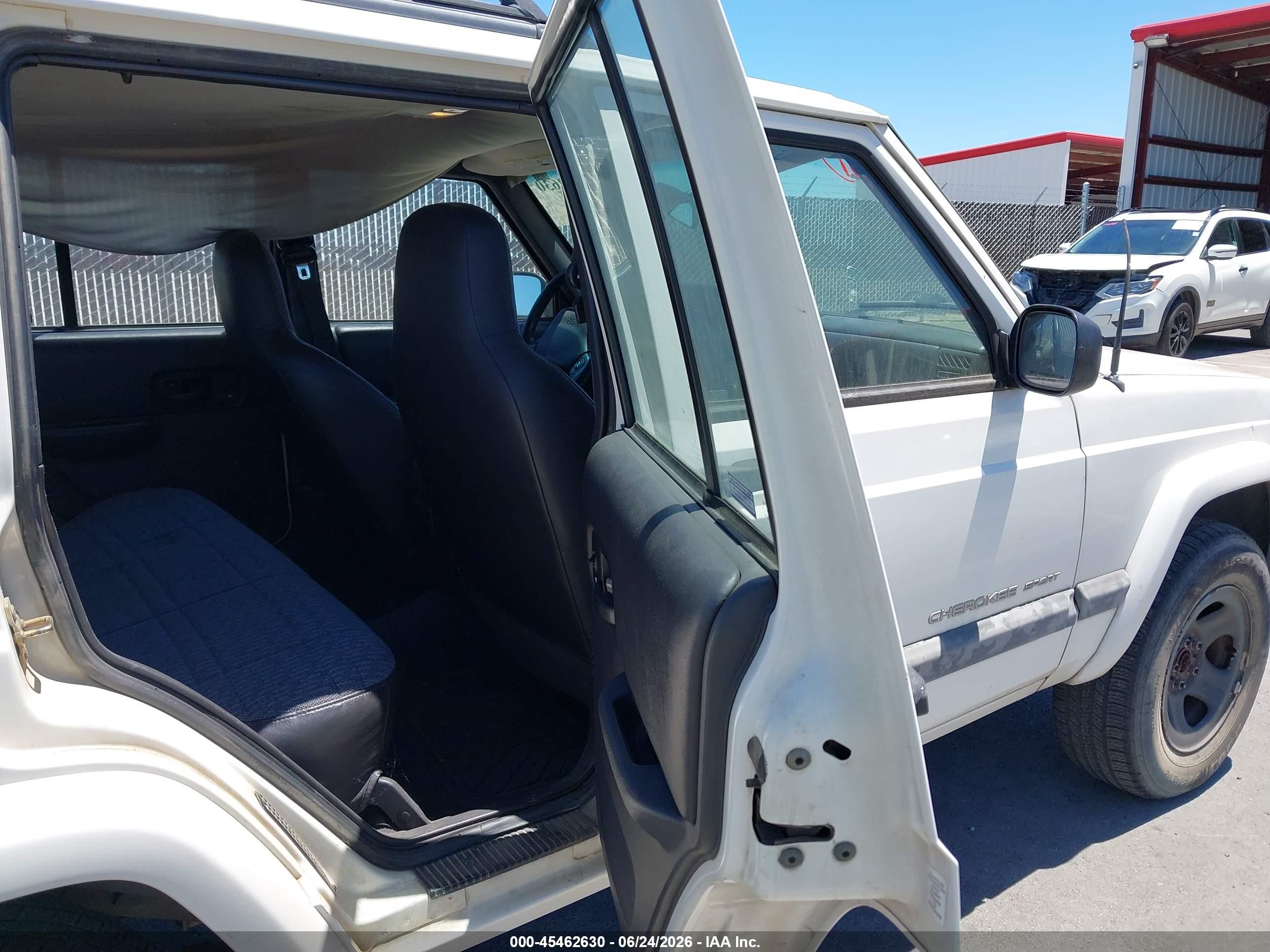 2001 Jeep Cherokee Sport White vin: 1J4FT48S61L550246