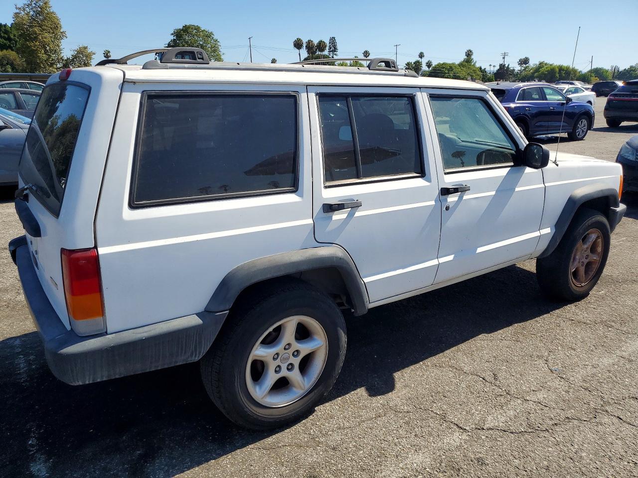 2000 Jeep Cherokee Sport White vin: 1J4FT48S6YL202571