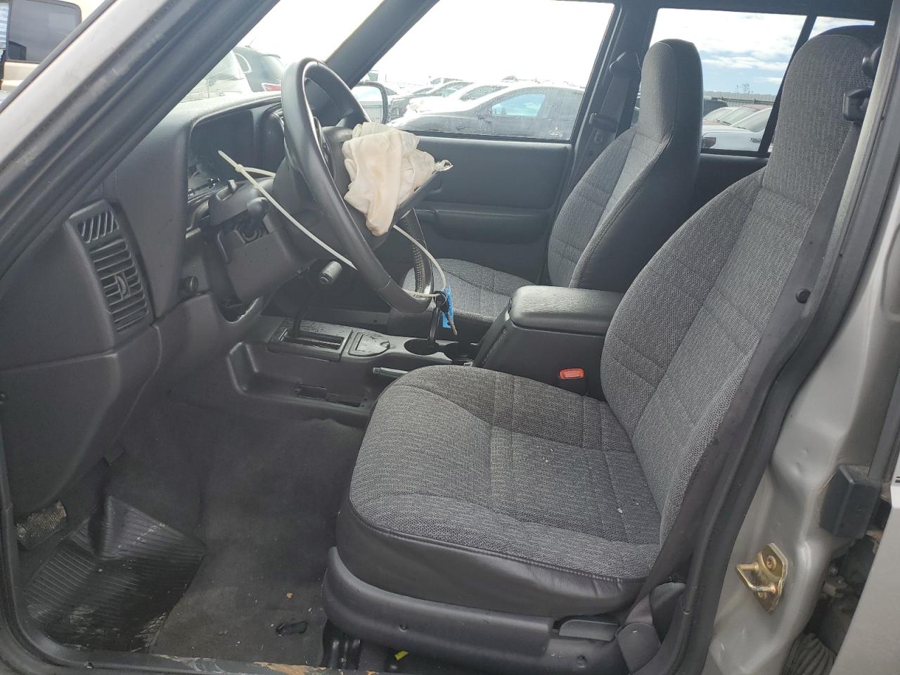 2000 Jeep Cherokee Sport Gray vin: 1J4FT48S7YL181665
