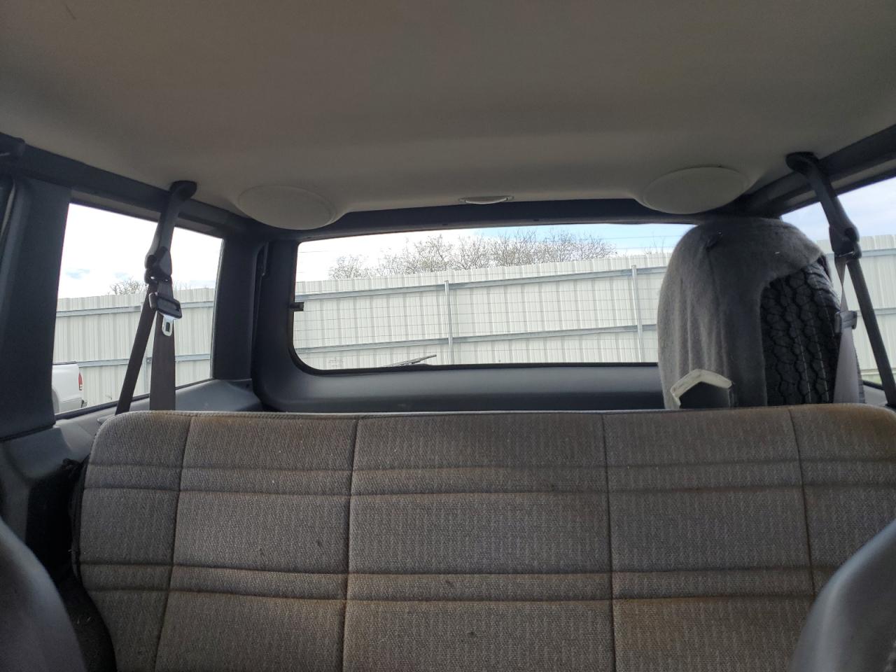 2000 Jeep Cherokee Sport Gray vin: 1J4FT48S7YL181665