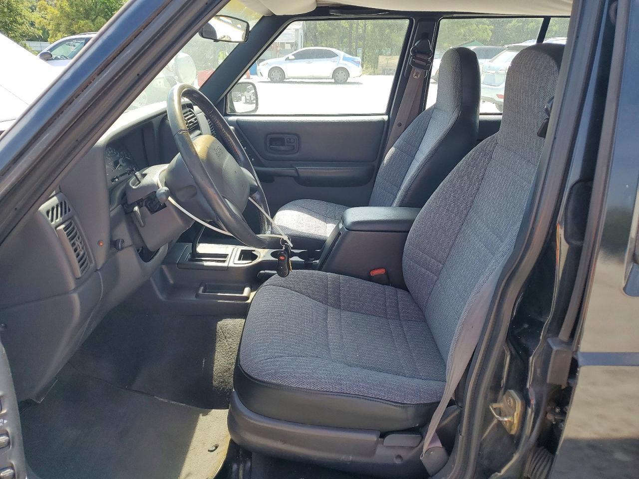 2000 Jeep Cherokee Sport Gray vin: 1J4FT48S8YL114878