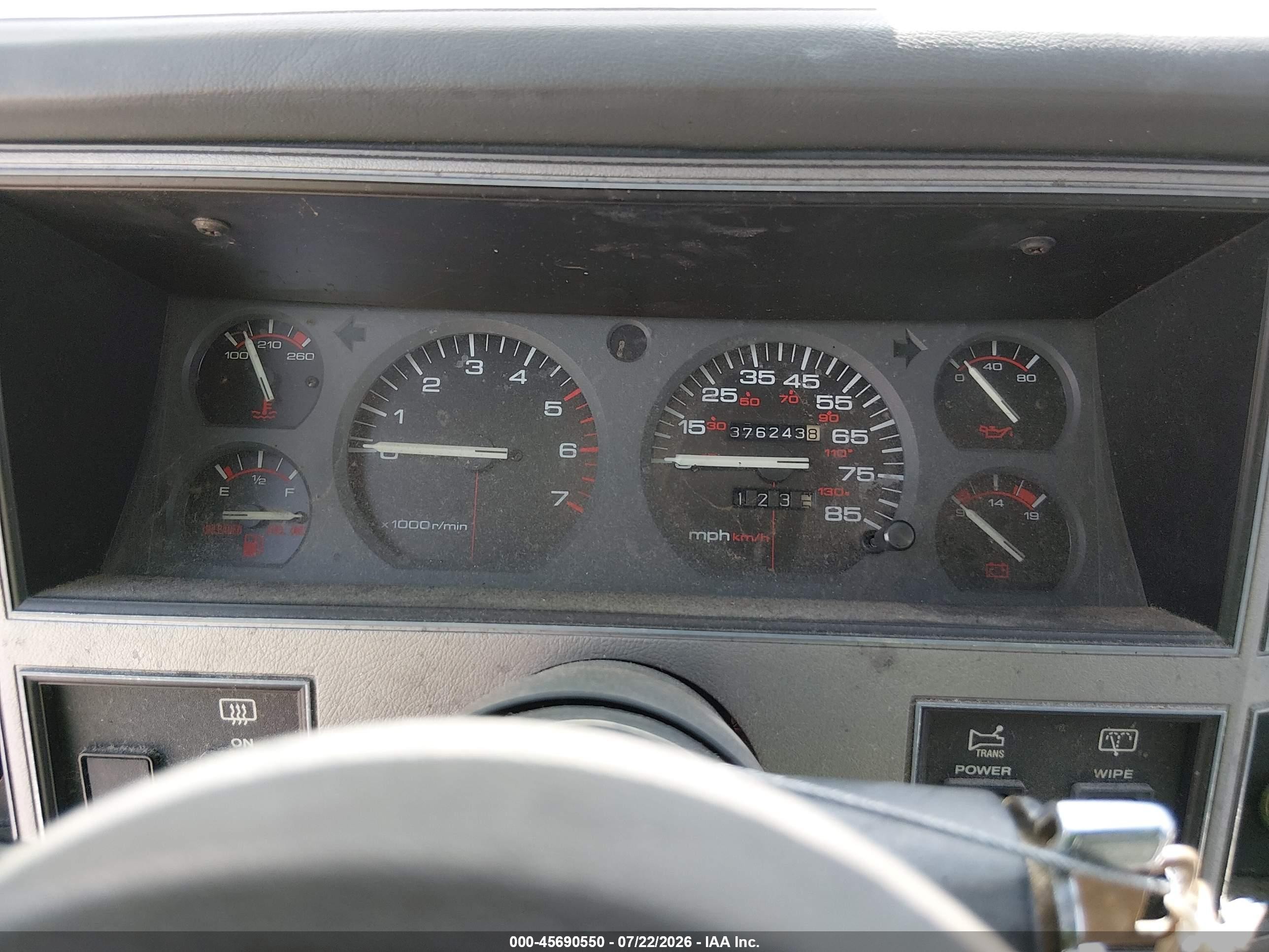 1990 Jeep Cherokee Laredo White vin: 1J4FT58L9LL171307