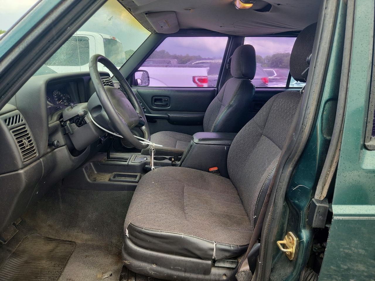 2000 Jeep Cherokee Classic Green vin: 1J4FT58S0YL189743