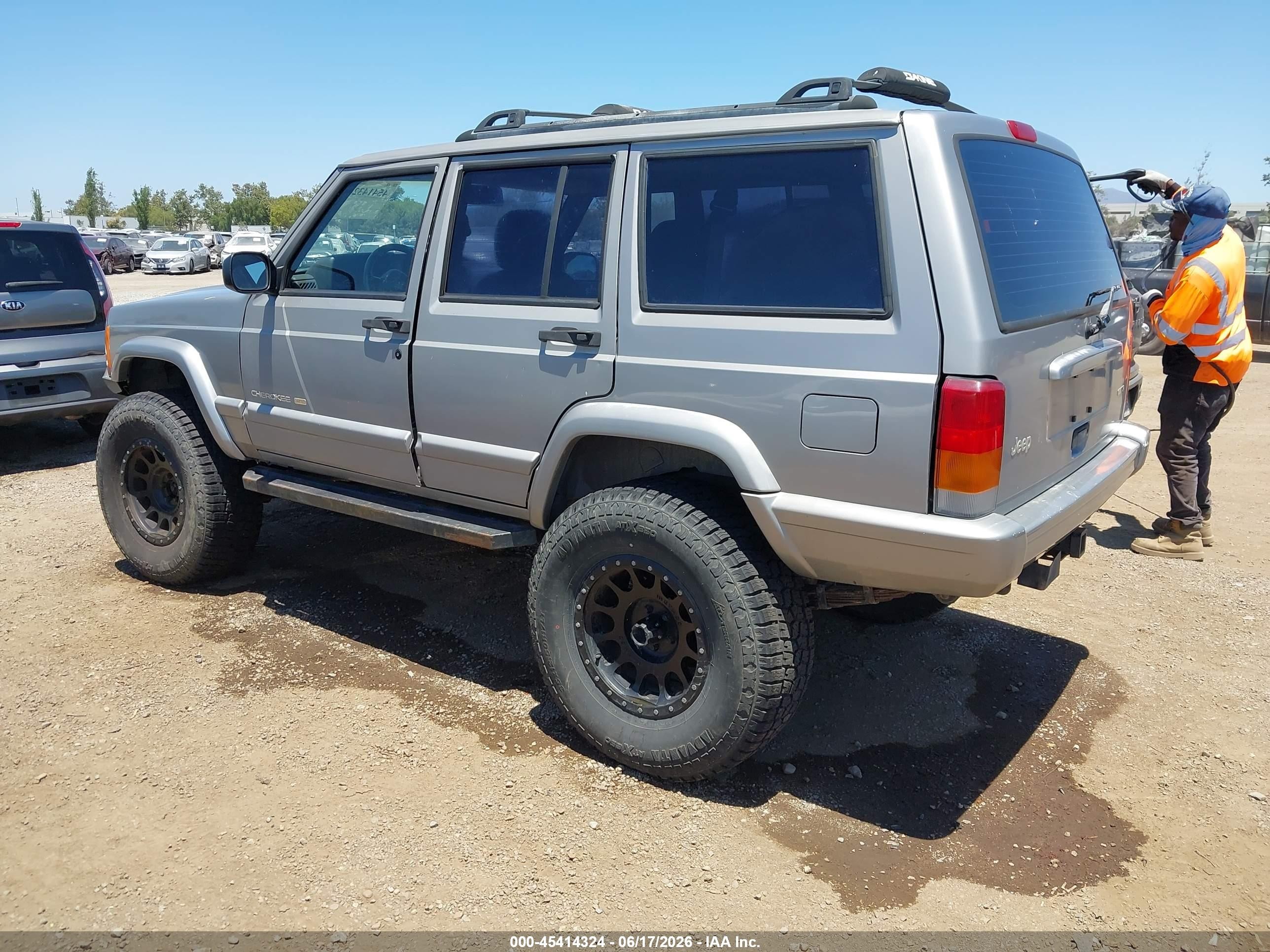 2001 Jeep Cherokee Limited Серый vin: 1J4FT58S21L573707