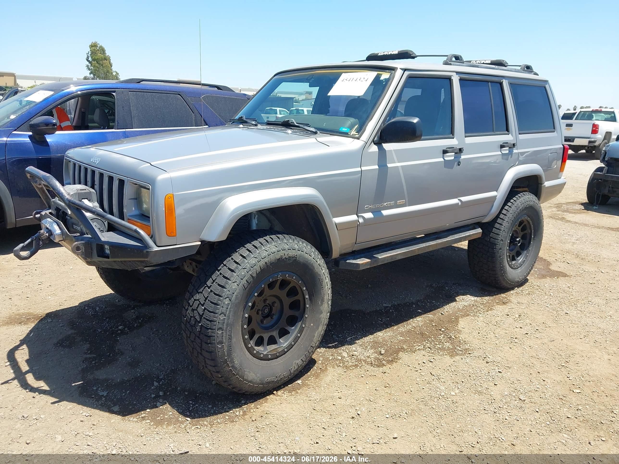 2001 Jeep Cherokee Limited Серый vin: 1J4FT58S21L573707