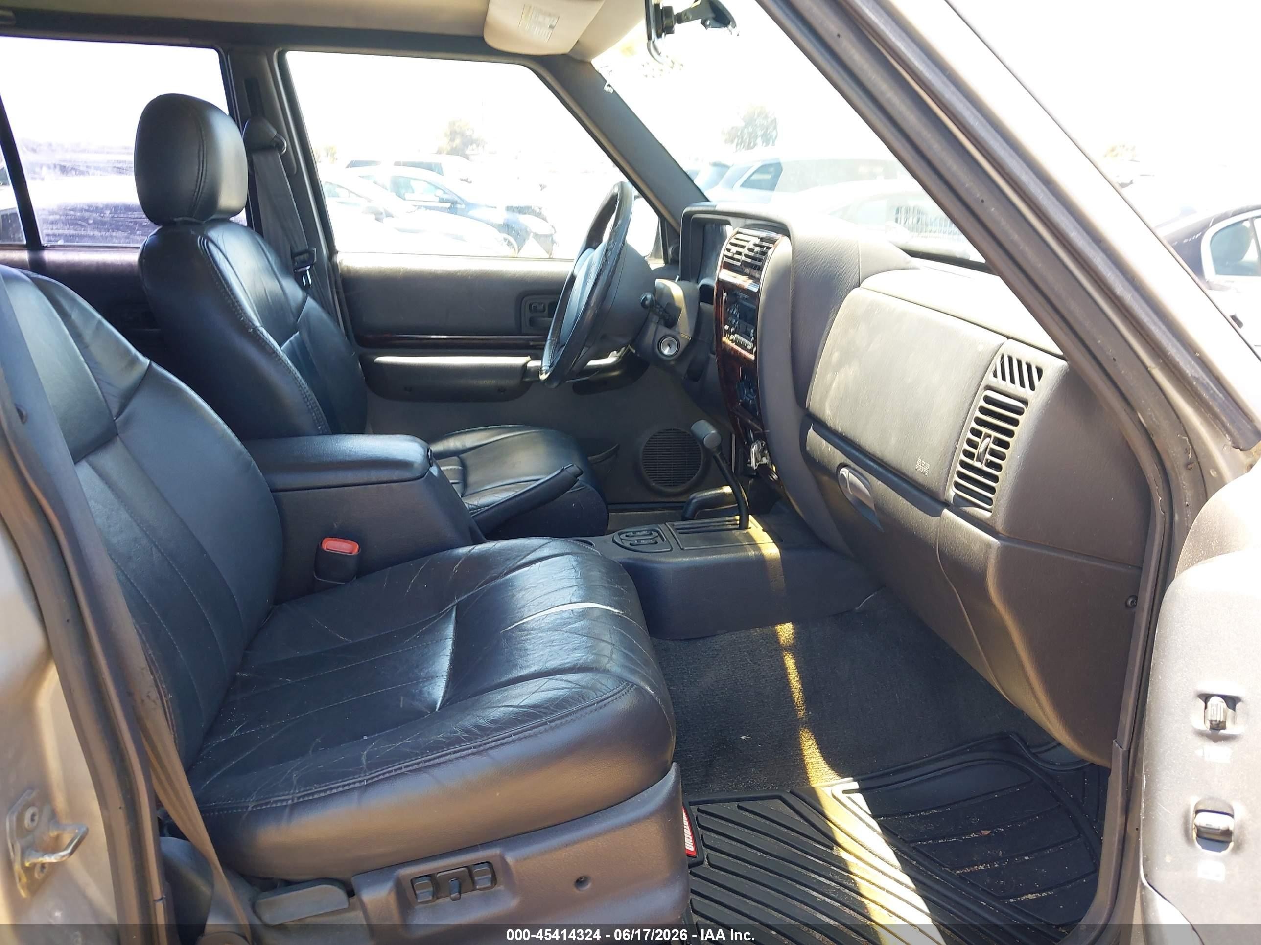 2001 Jeep Cherokee Limited Серый vin: 1J4FT58S21L573707
