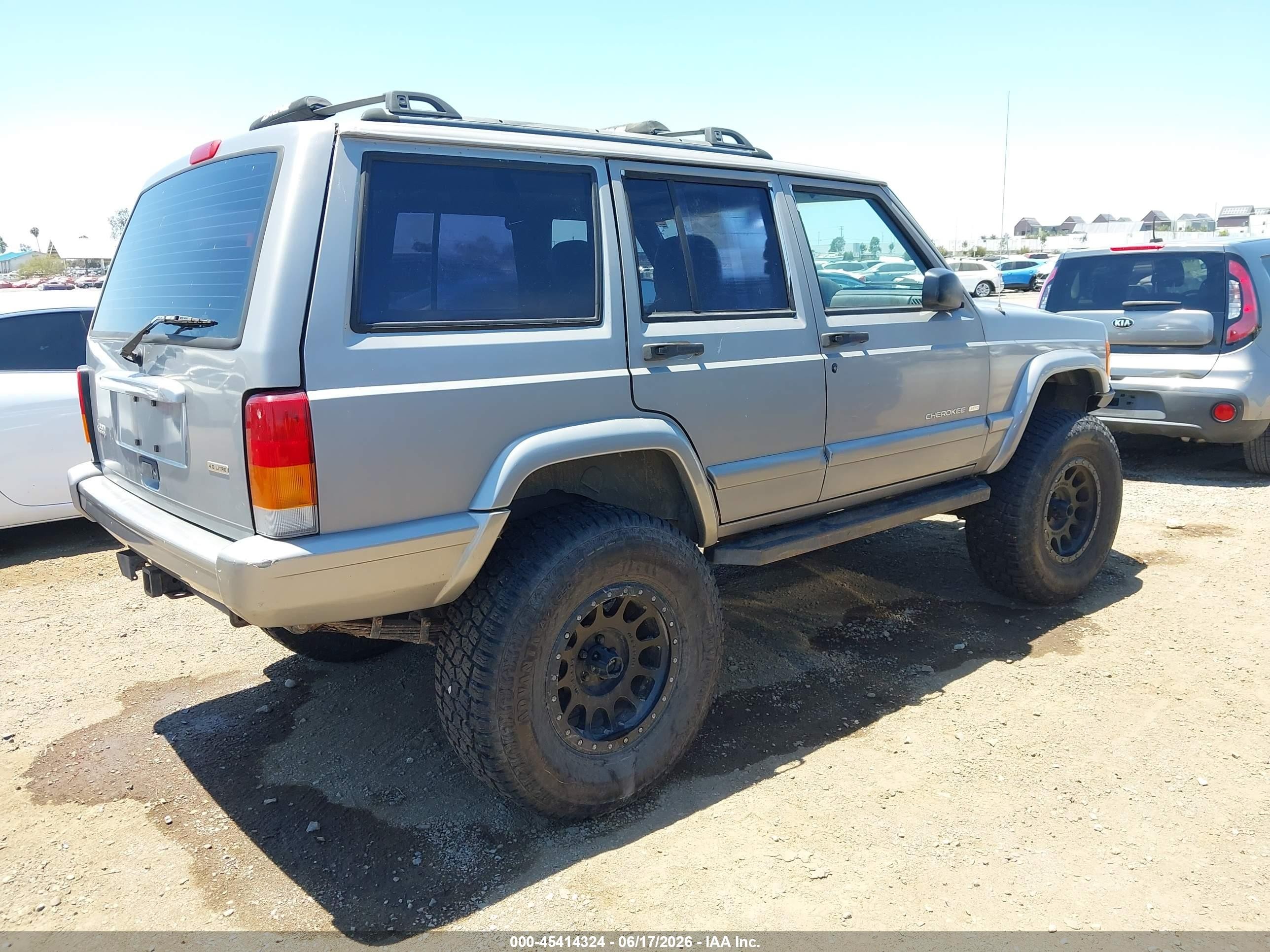 2001 Jeep Cherokee Limited Серый vin: 1J4FT58S21L573707
