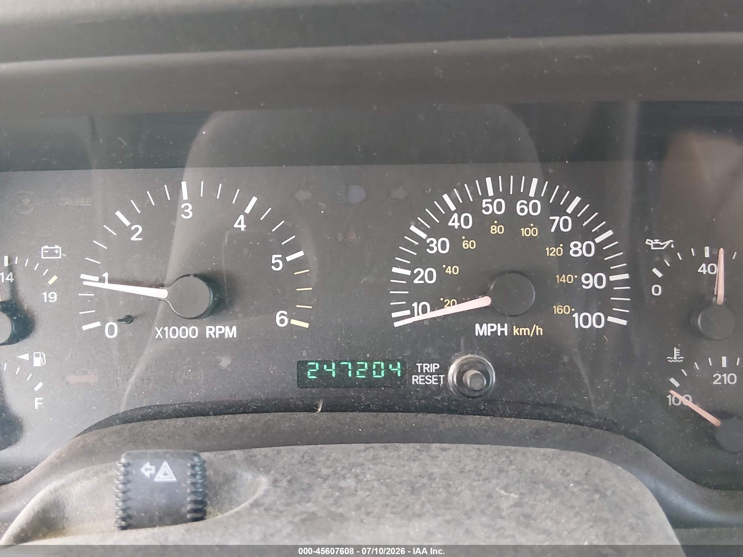2001 Jeep Cherokee Limited Red vin: 1J4FT58S51L615593
