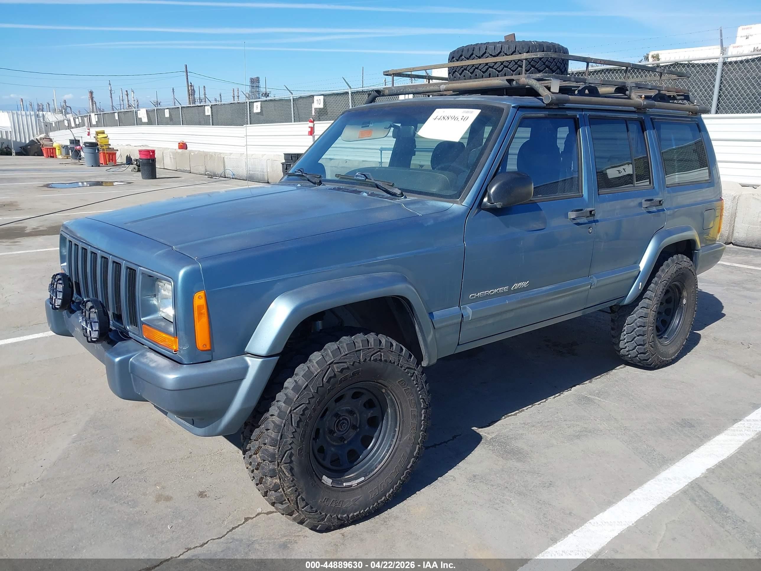 1999 Jeep Cherokee Classic/sport Серебряный vin: 1J4FT68S5XL612207
