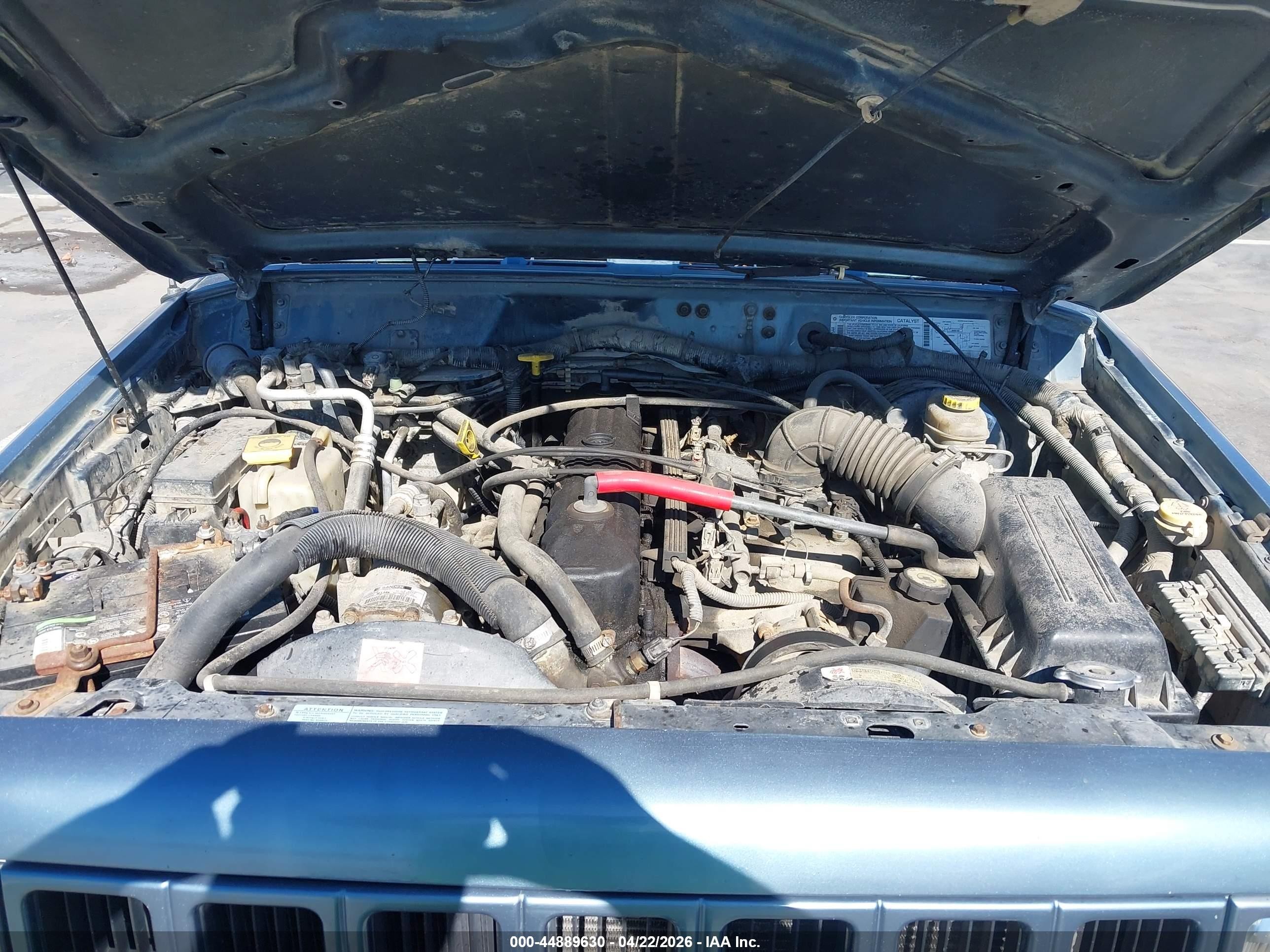 1999 Jeep Cherokee Classic/sport Серебряный vin: 1J4FT68S5XL612207