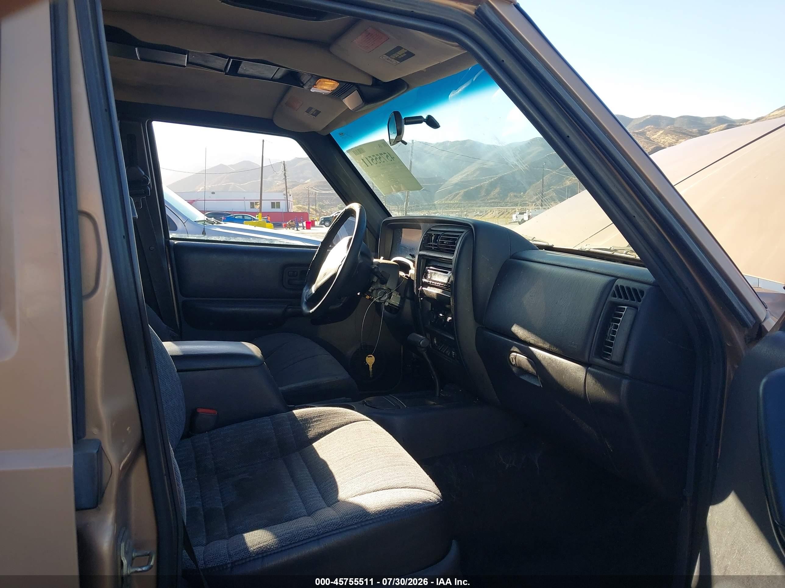 1999 Jeep Cherokee Classic/sport Бежевый vin: 1J4FT68S7XL553158