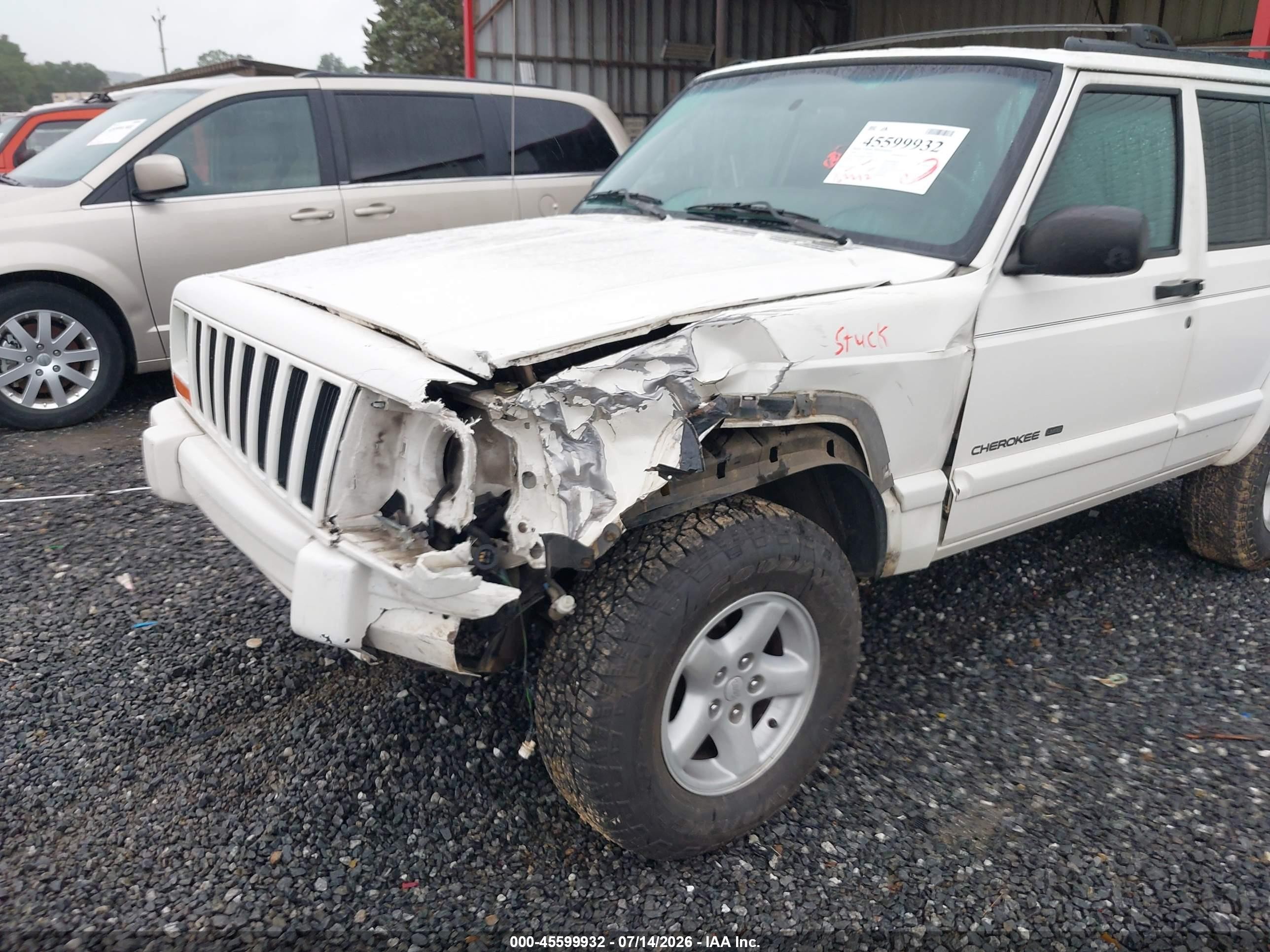 1998 Jeep Cherokee Classic/limited/sport Белый vin: 1J4FT68S8WL108328