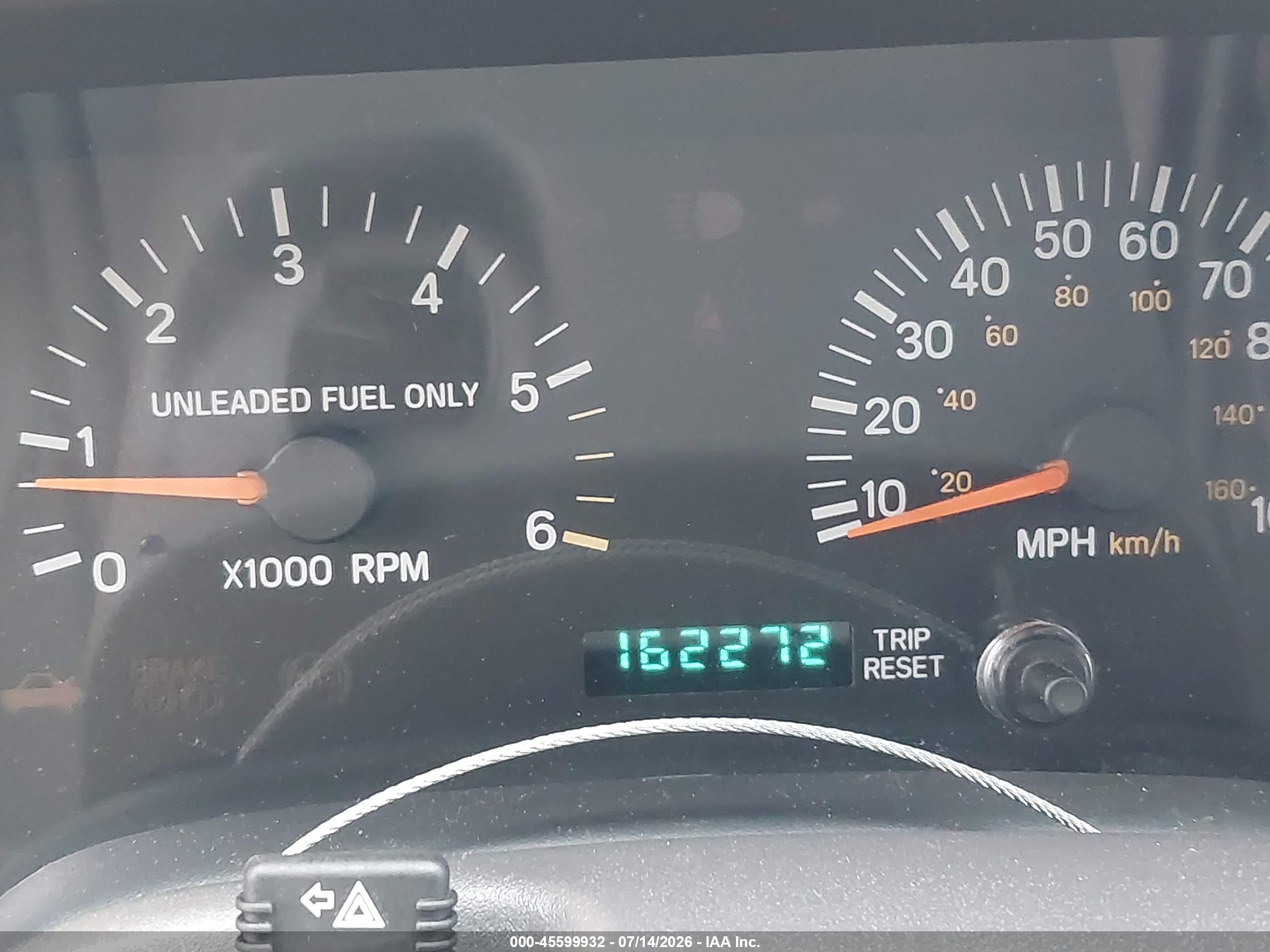 1998 Jeep Cherokee Classic/limited/sport Белый vin: 1J4FT68S8WL108328