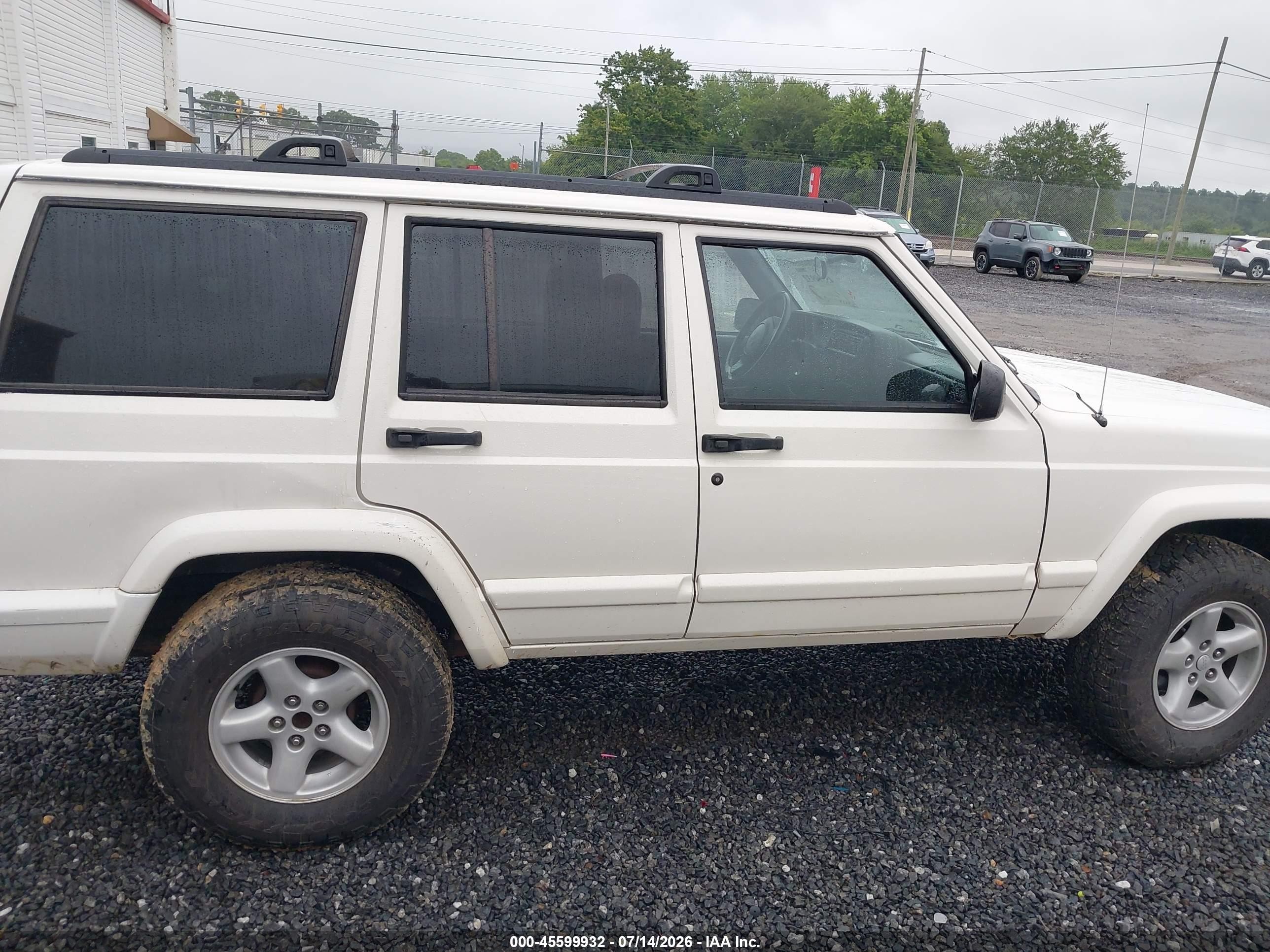 1998 Jeep Cherokee Classic/limited/sport Белый vin: 1J4FT68S8WL108328