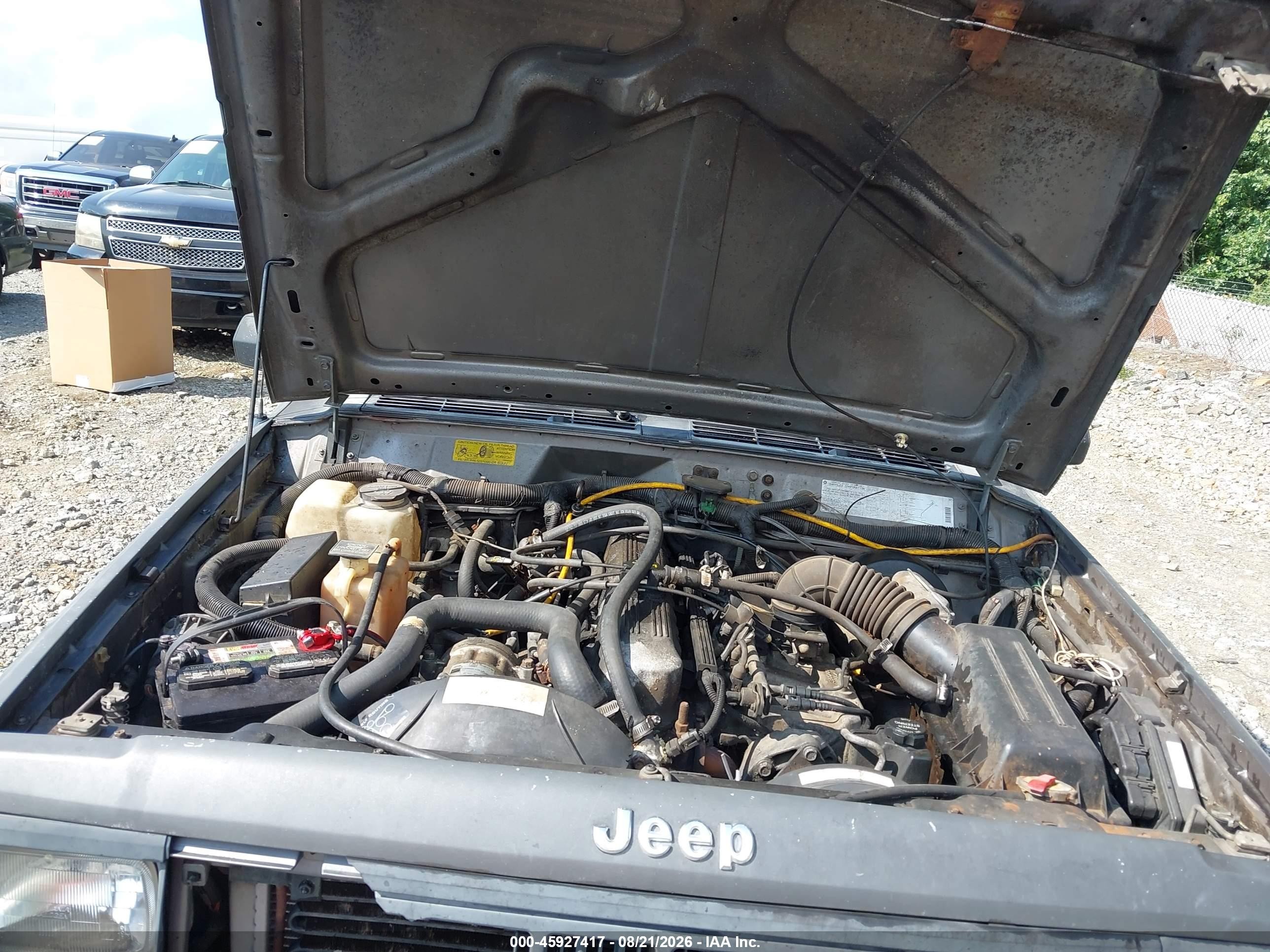 1992 Jeep Cherokee Sport Gray vin: 1J4FT88S9NL136830