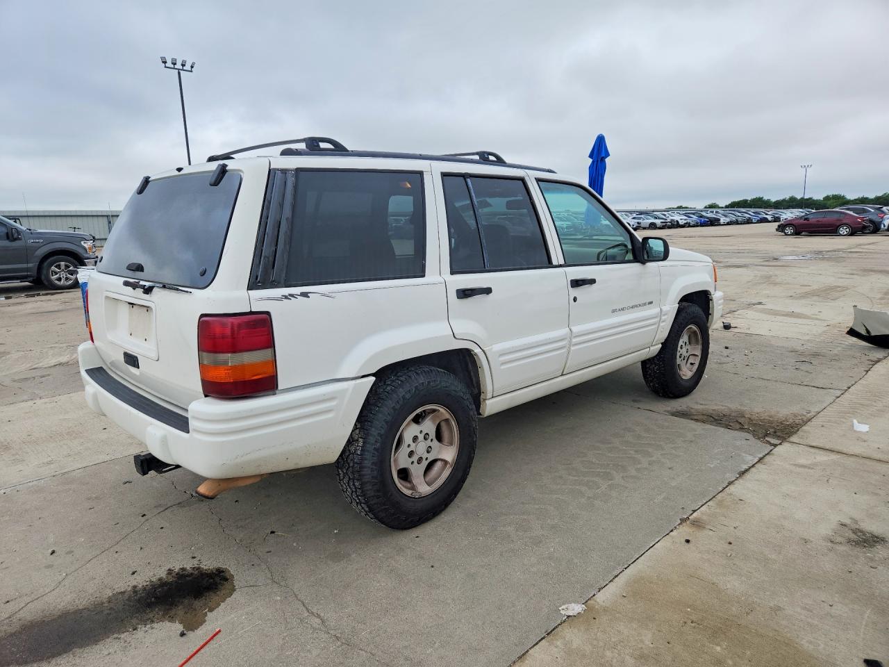 1998 Jeep Grand Cherokee Laredo Белый vin: 1J4FX48S0WC180083