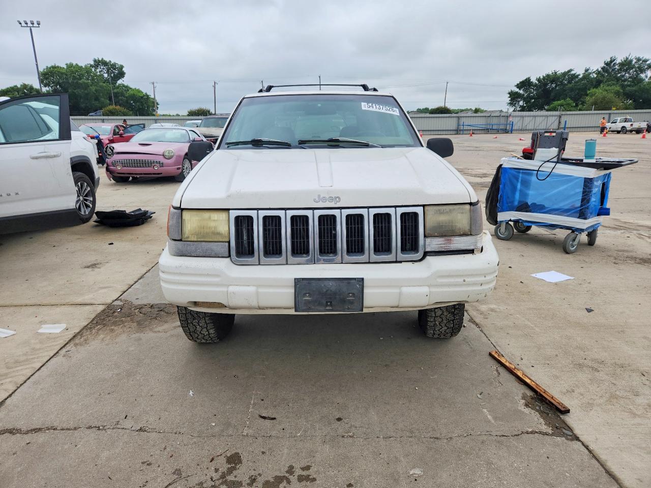 1998 Jeep Grand Cherokee Laredo Белый vin: 1J4FX48S0WC180083