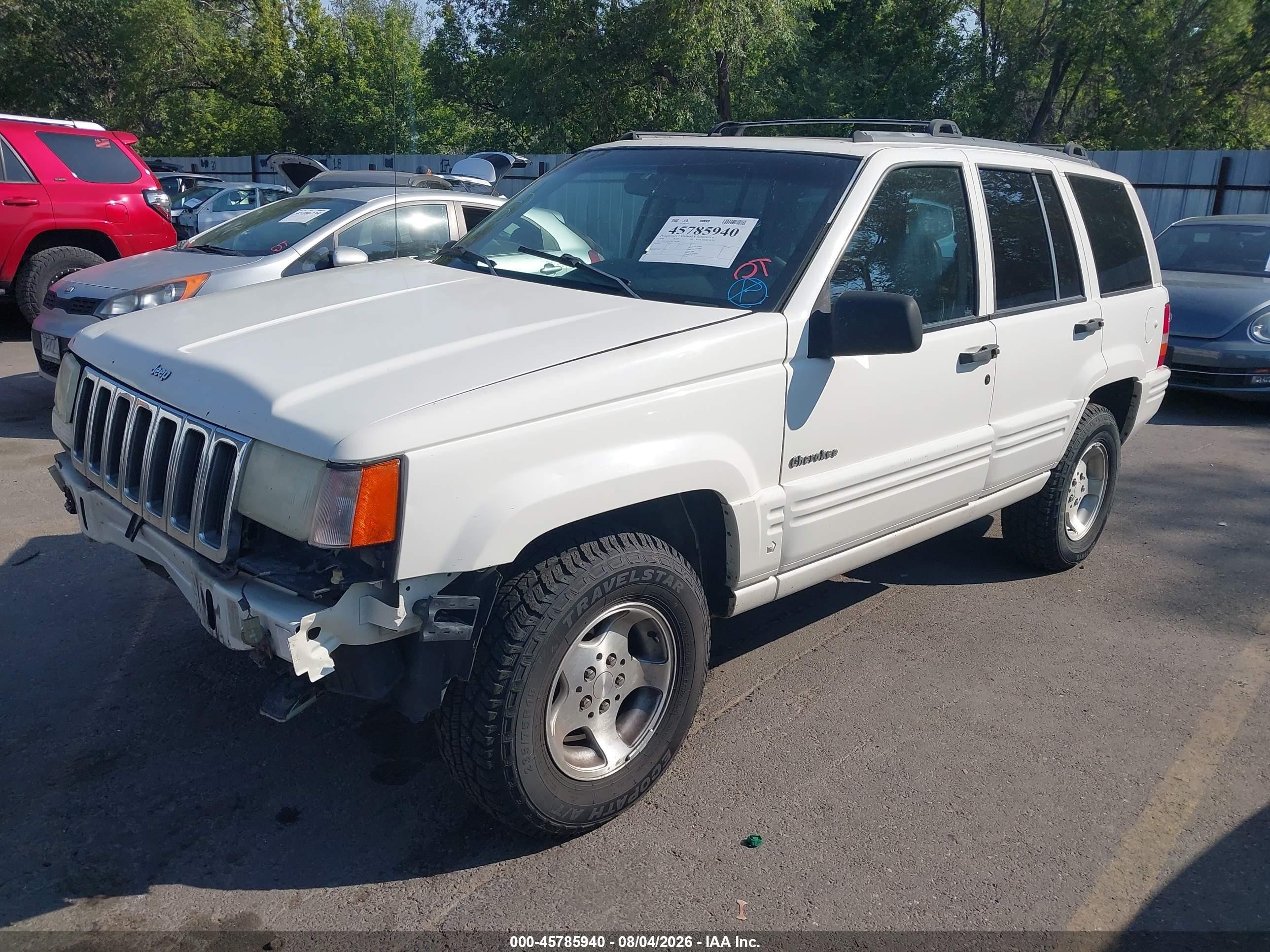 1998 Jeep Grand Cherokee Laredo White vin: 1J4FX48S9WC236246