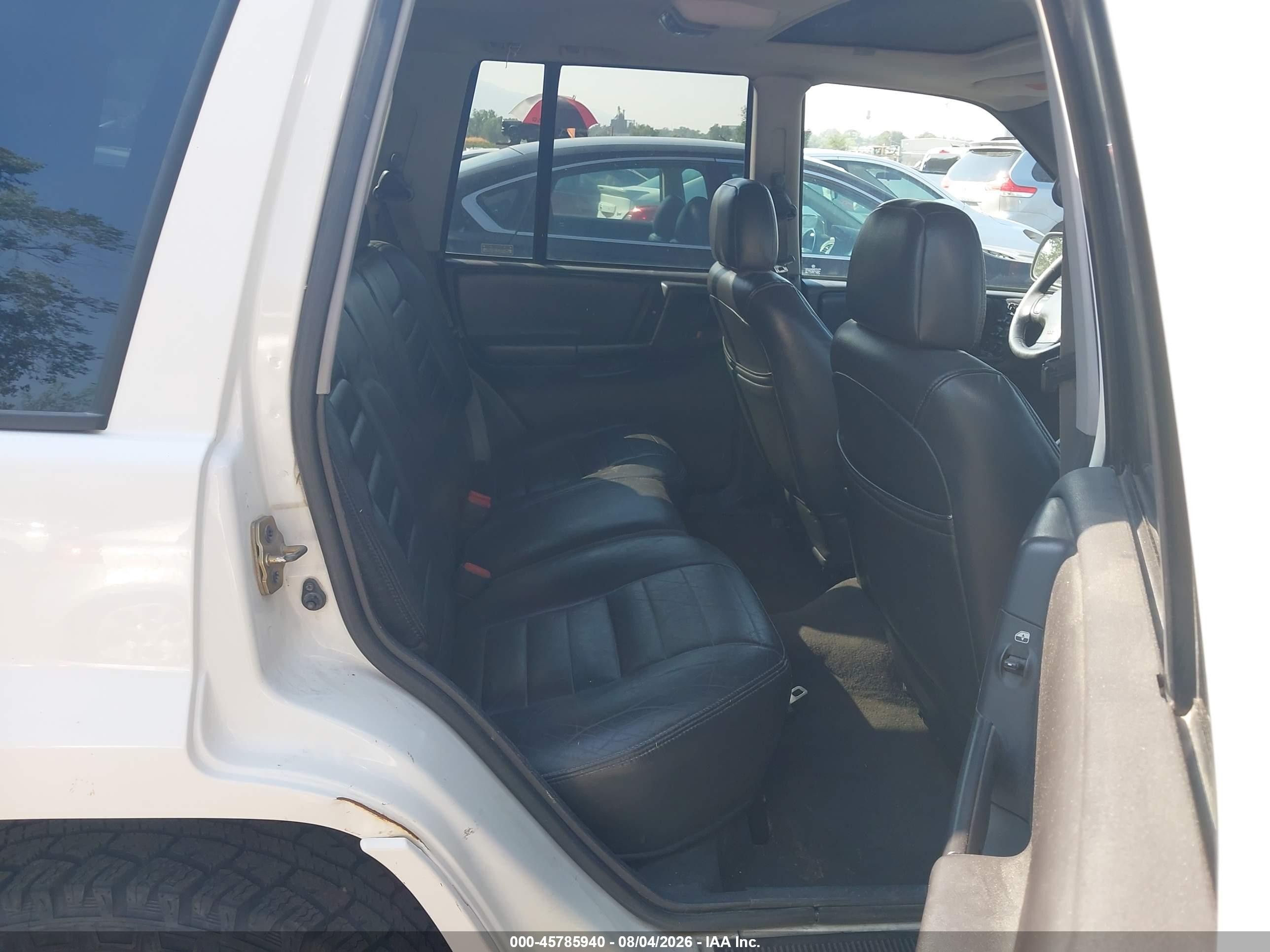 1998 Jeep Grand Cherokee Laredo White vin: 1J4FX48S9WC236246