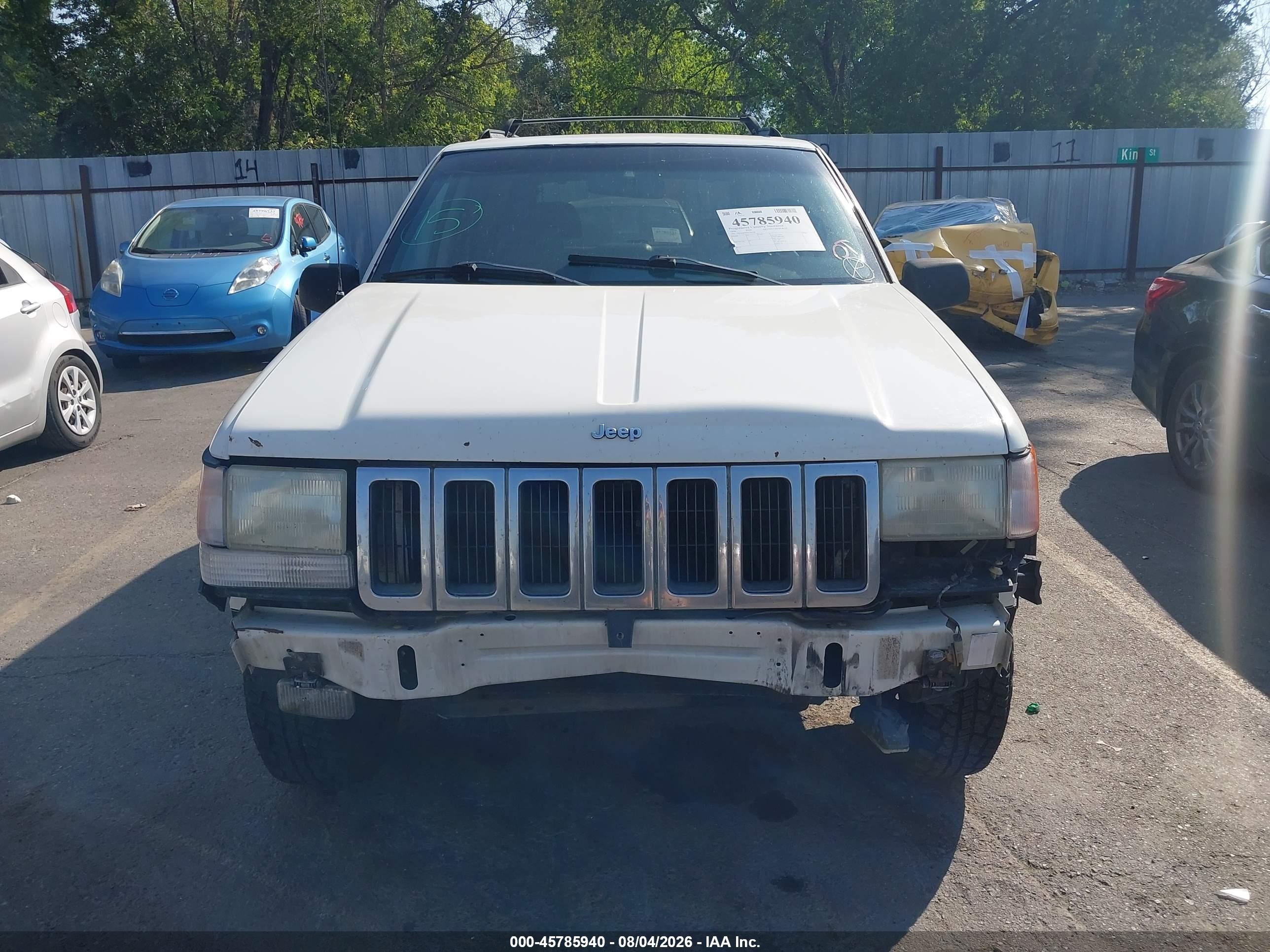 1998 Jeep Grand Cherokee Laredo White vin: 1J4FX48S9WC236246