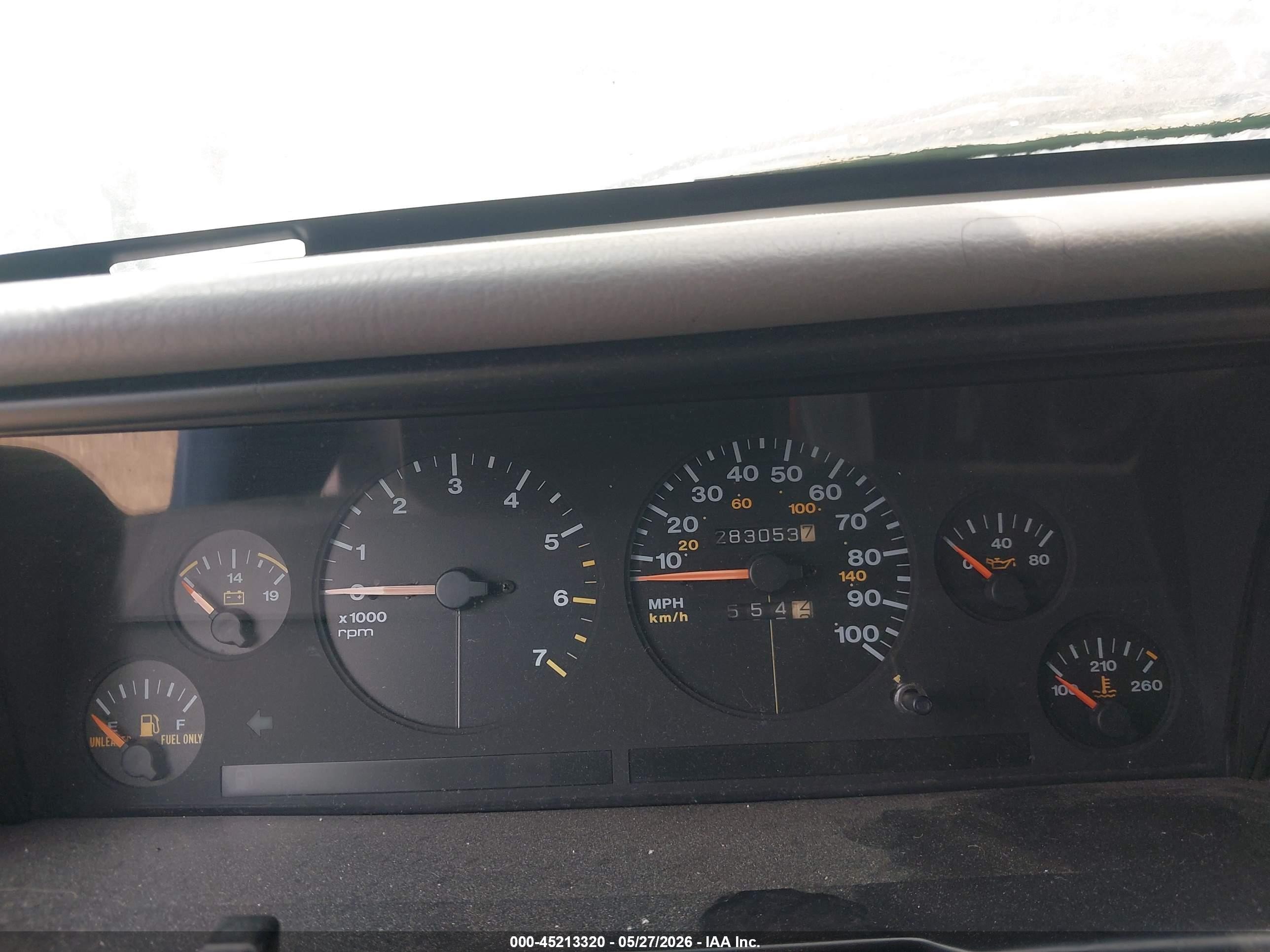 1995 Jeep Grand Cherokee Laredo White vin: 1J4FX58S1SC547847