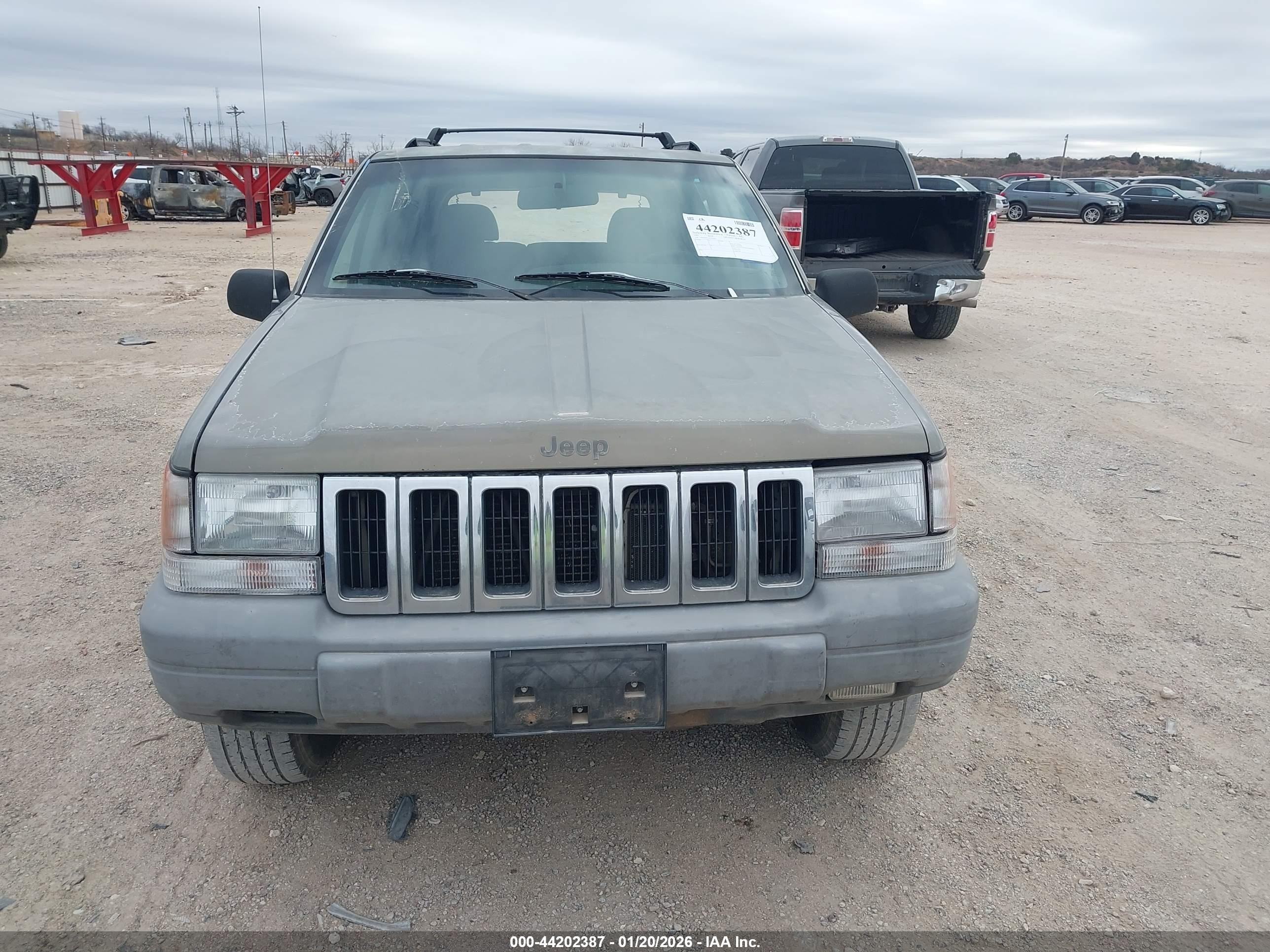 1997 Jeep Grand Cherokee Laredo/tsi Gold vin: 1J4FX58S1VC735403