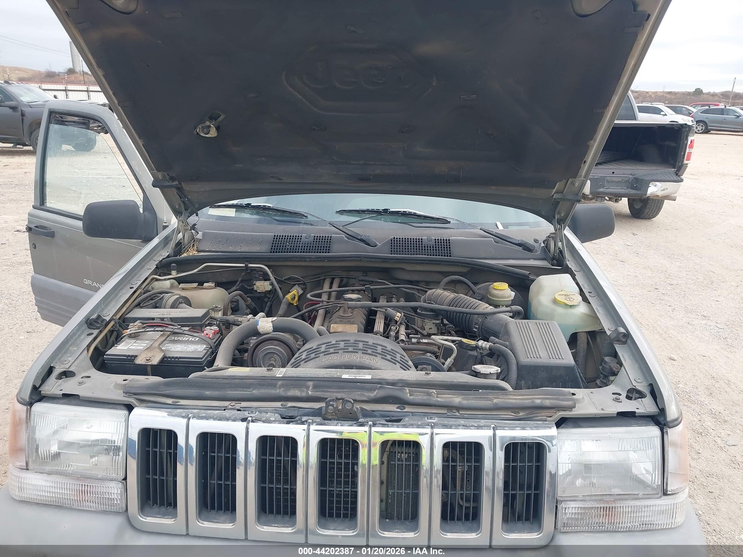 1997 Jeep Grand Cherokee Laredo/tsi Gold vin: 1J4FX58S1VC735403