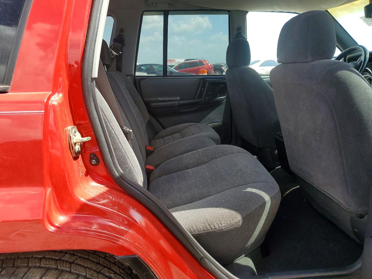 1998 Jeep Grand Cherokee Laredo Red vin: 1J4FX58S1WC320048