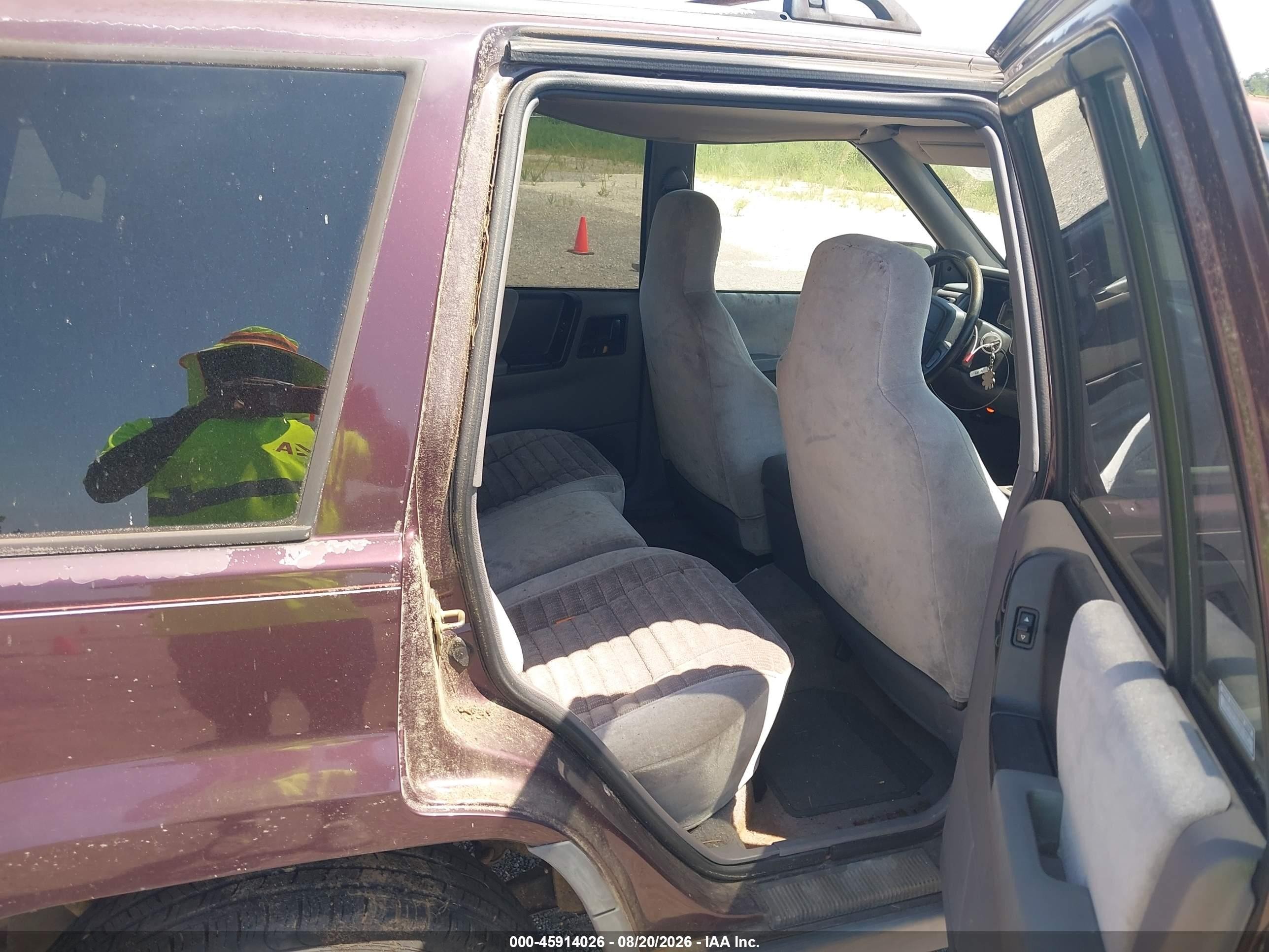 1995 Jeep Grand Cherokee Laredo Burgundy vin: 1J4FX58S3SC739643