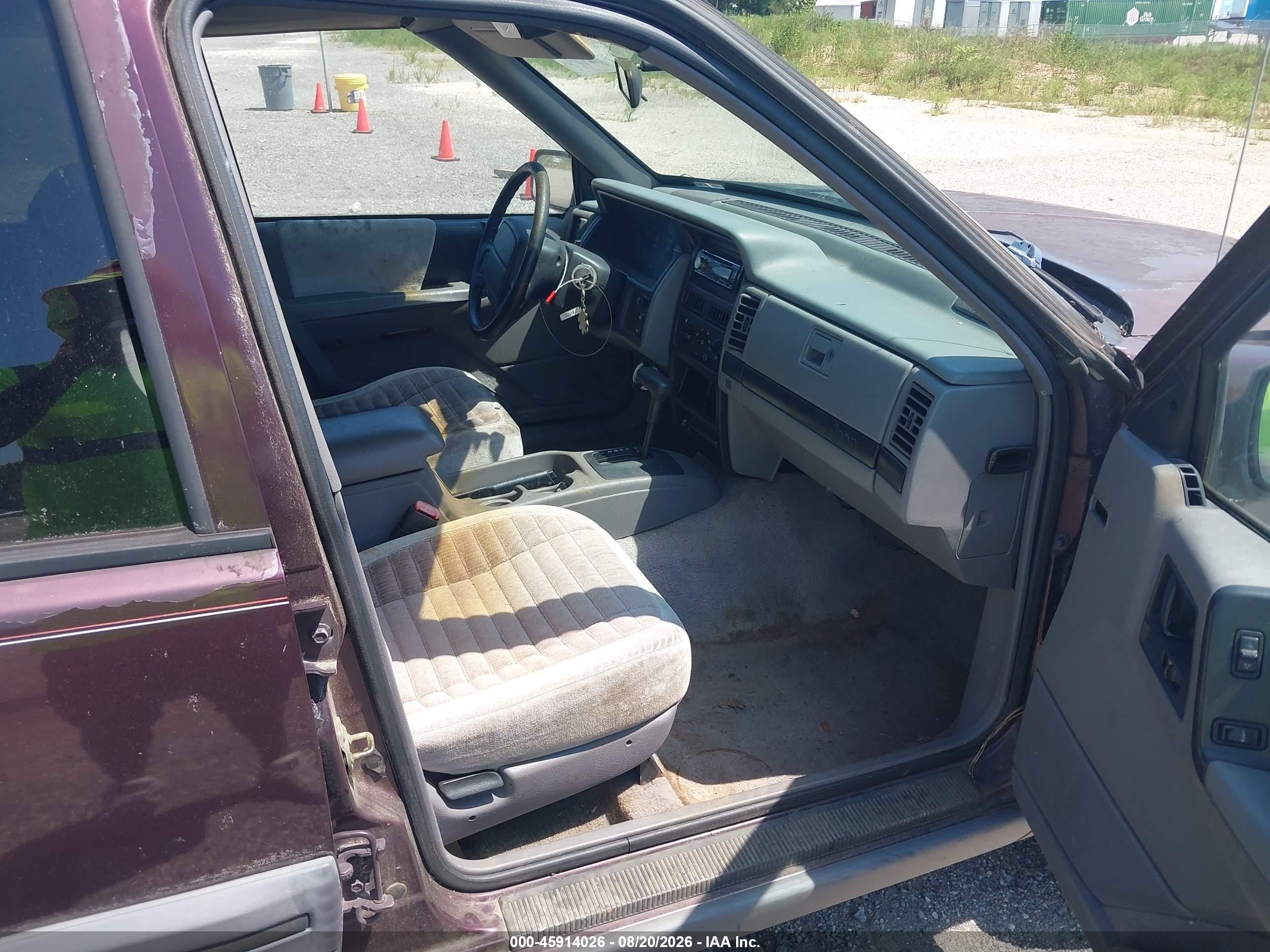 1995 Jeep Grand Cherokee Laredo Burgundy vin: 1J4FX58S3SC739643